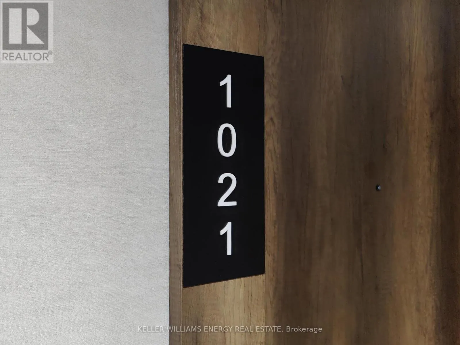 1021 - 251 MANITOBA STREET, #1021