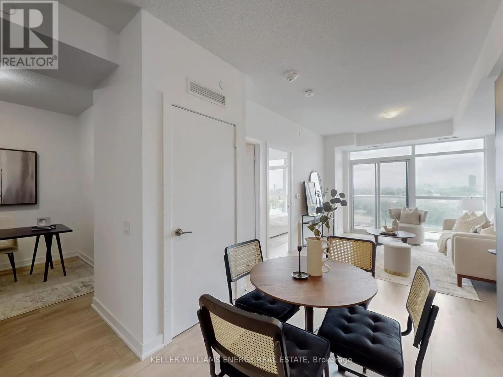 1021 - 251 MANITOBA STREET, #1021