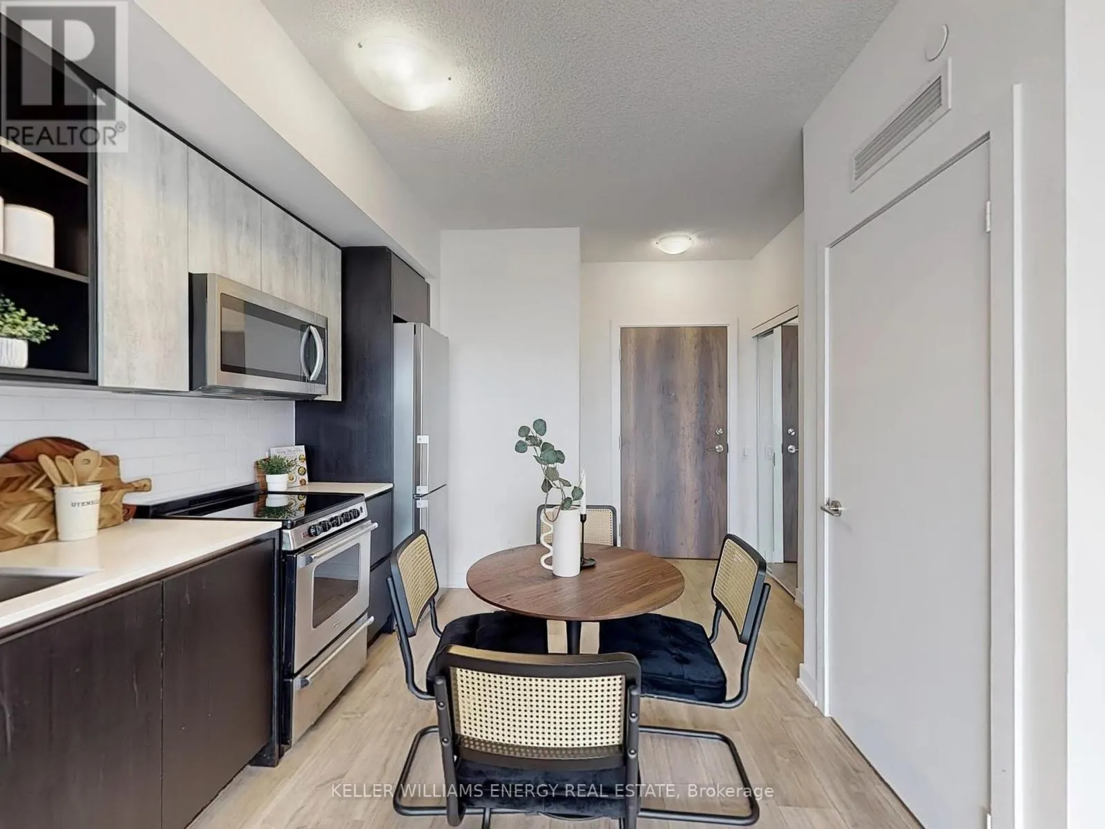 1021 - 251 MANITOBA STREET, #1021