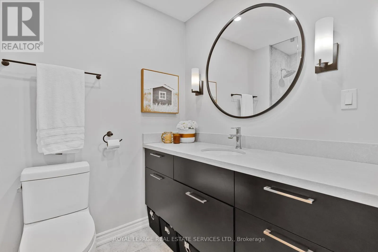 217 - 895 MAPLE AVENUE