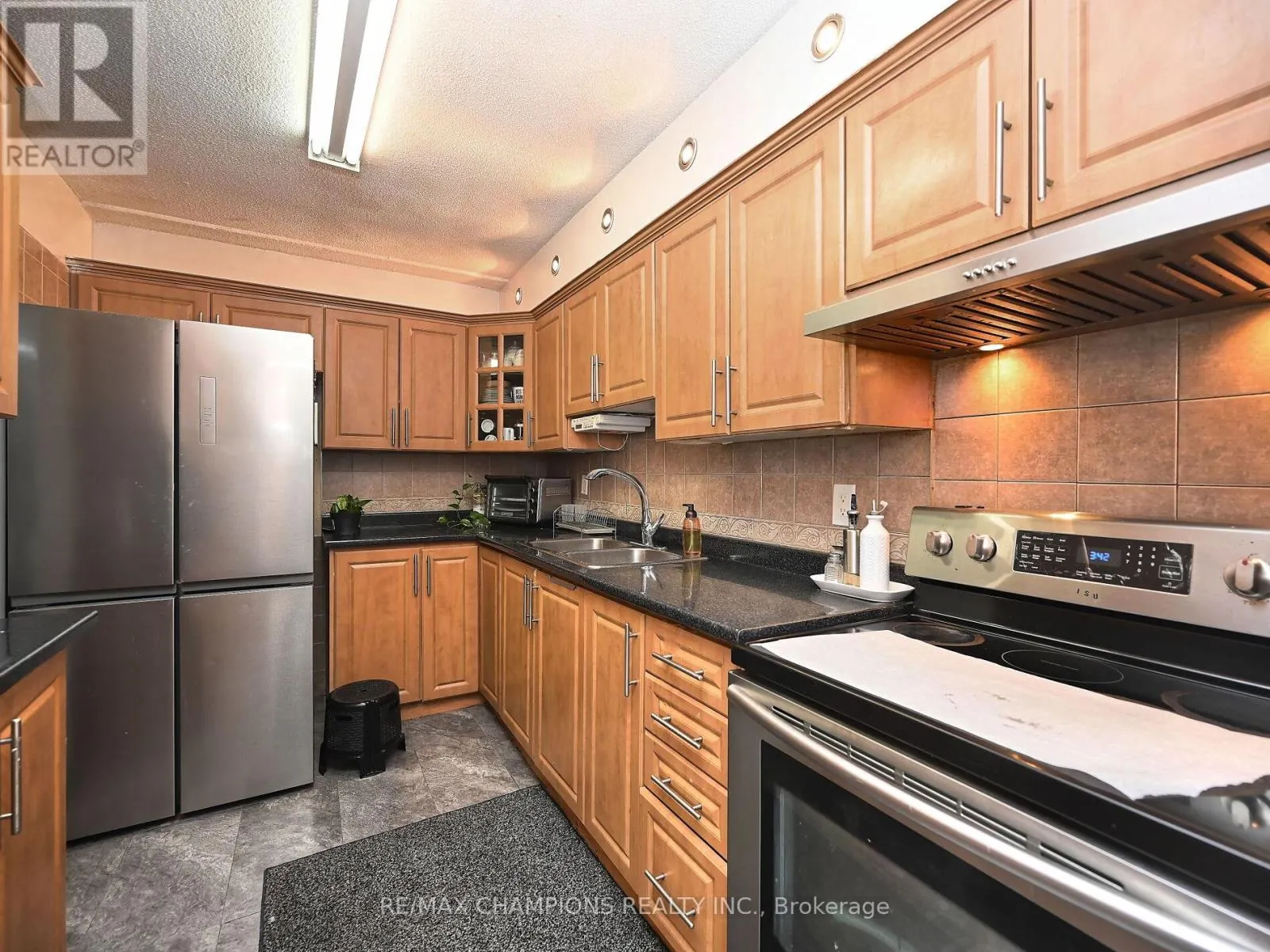 112 - 1050 STAINTON DRIVE E