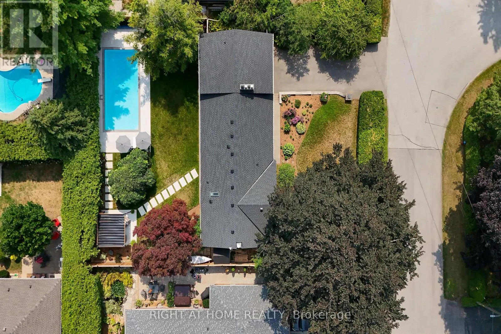 655 GAYNE BOULEVARD