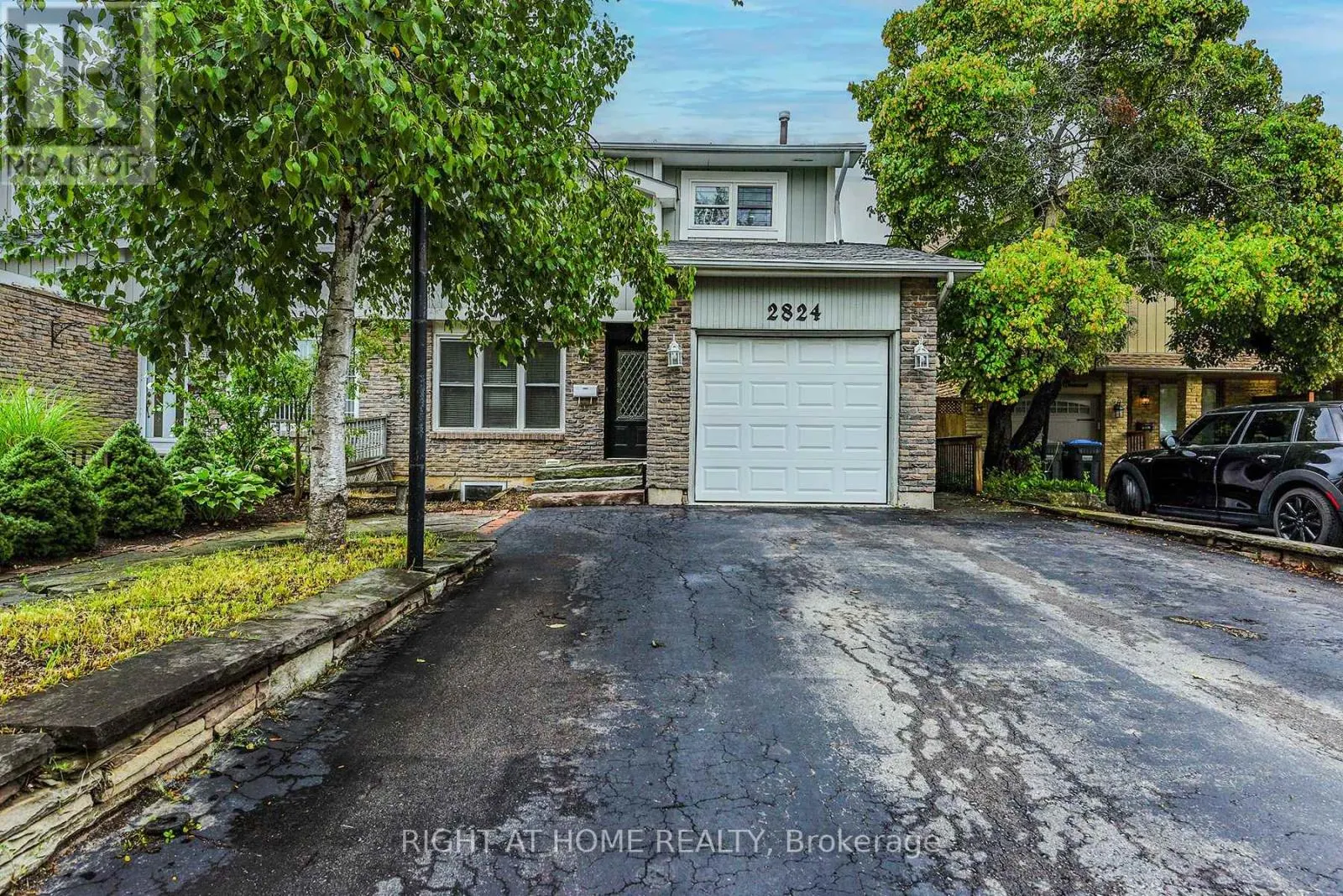 2824 BUCKLEPOST CRESCENT