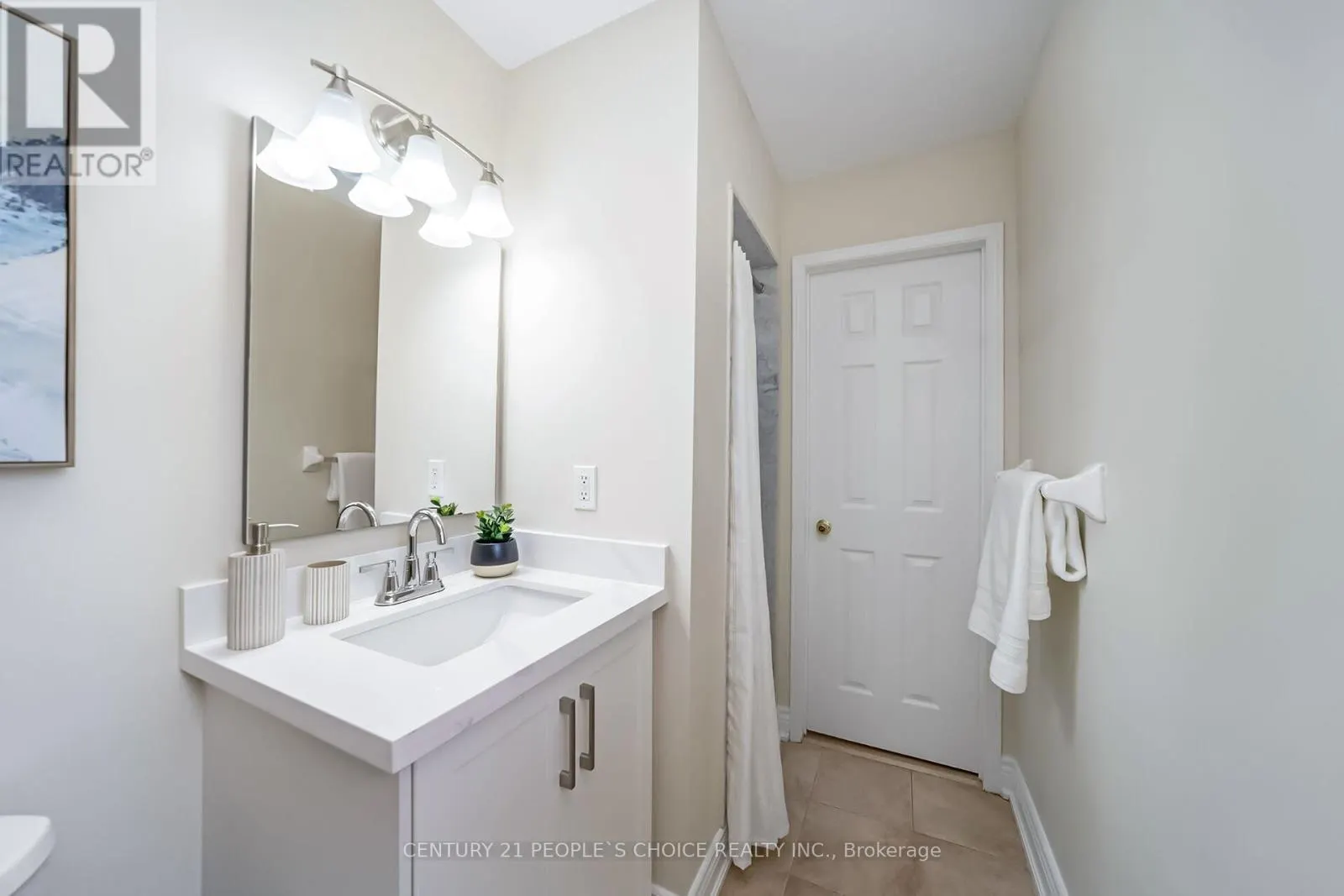26 CHESTERMERE CRESCENT