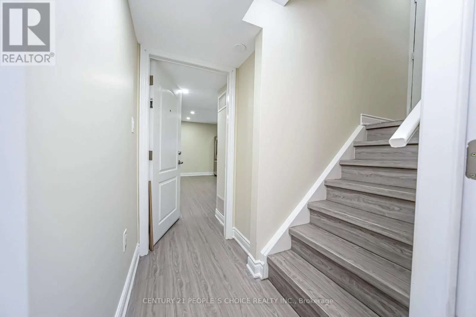 26 CHESTERMERE CRESCENT