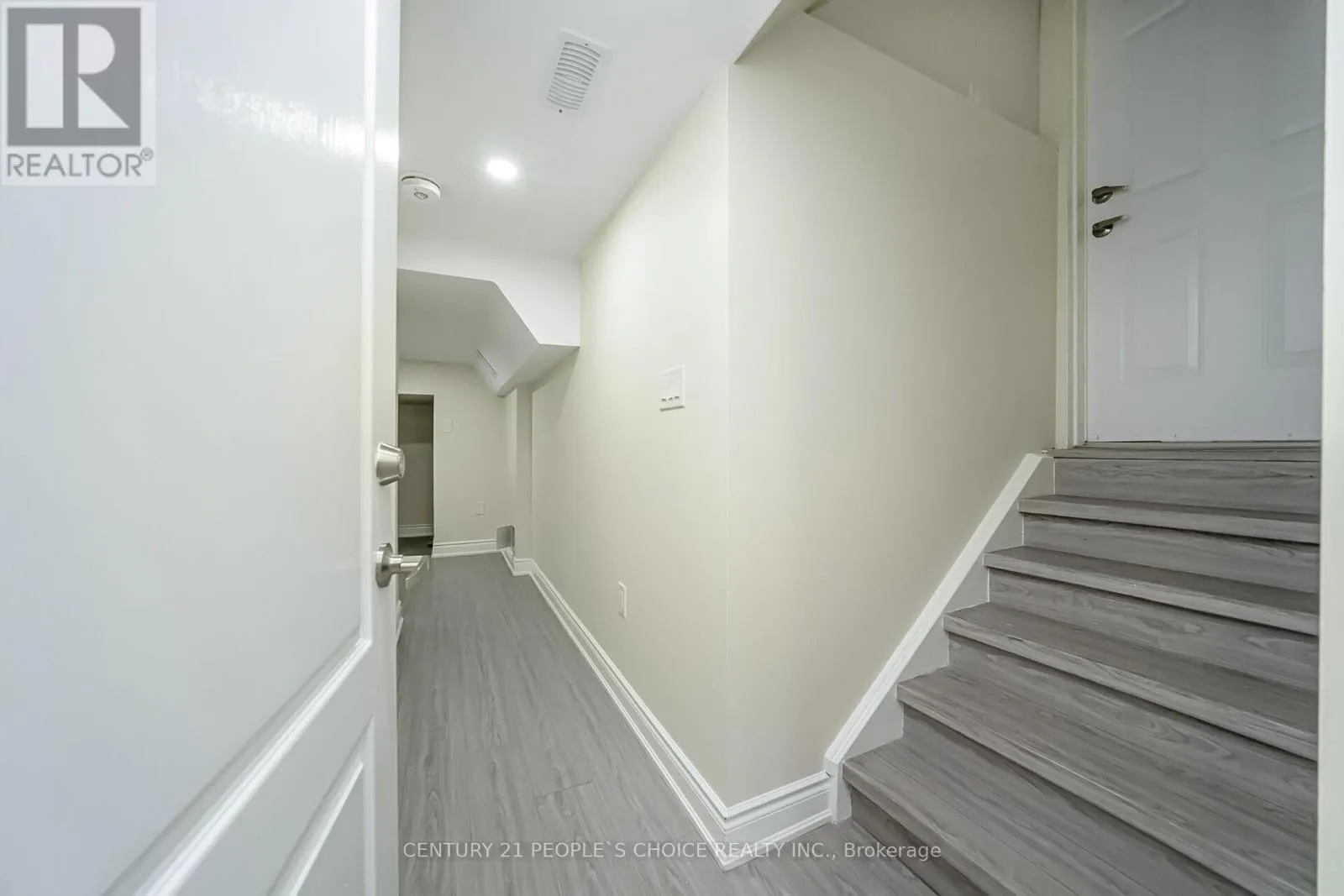26 CHESTERMERE CRESCENT