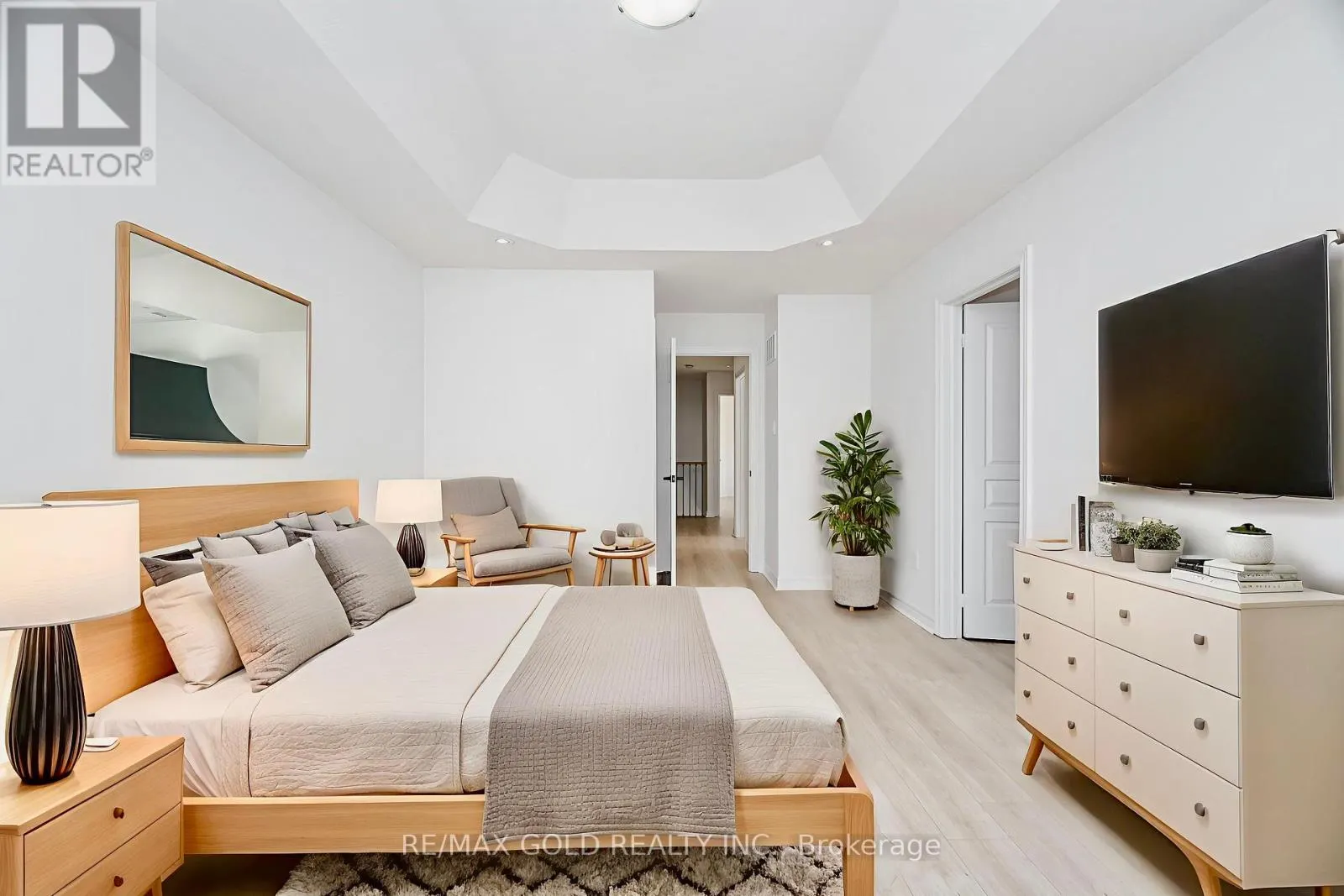 917 OASIS DRIVE