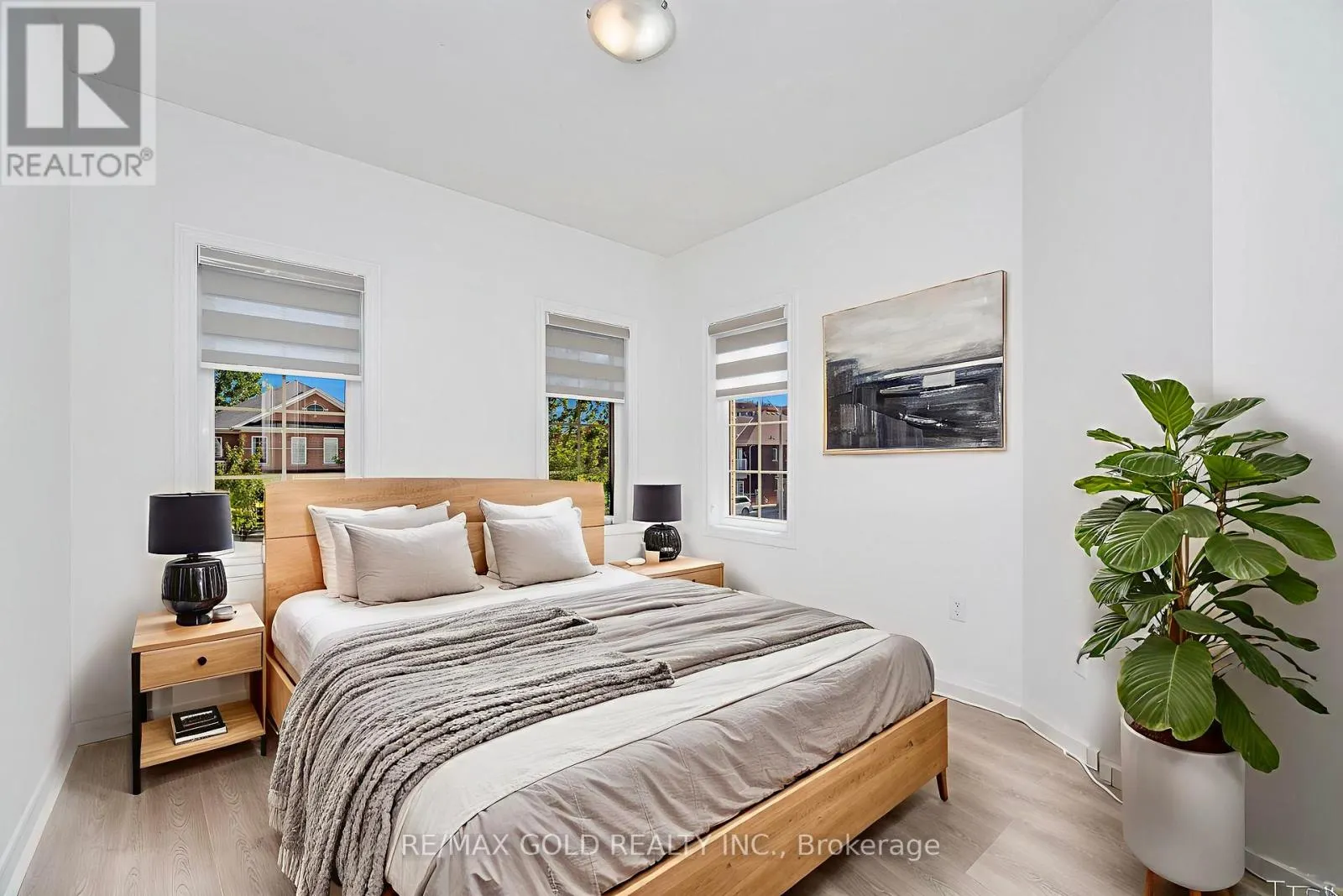 917 OASIS DRIVE