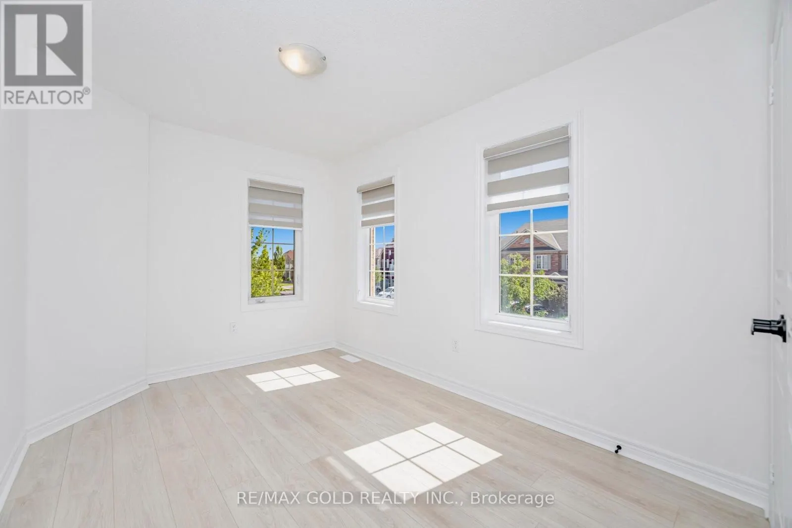 917 OASIS DRIVE