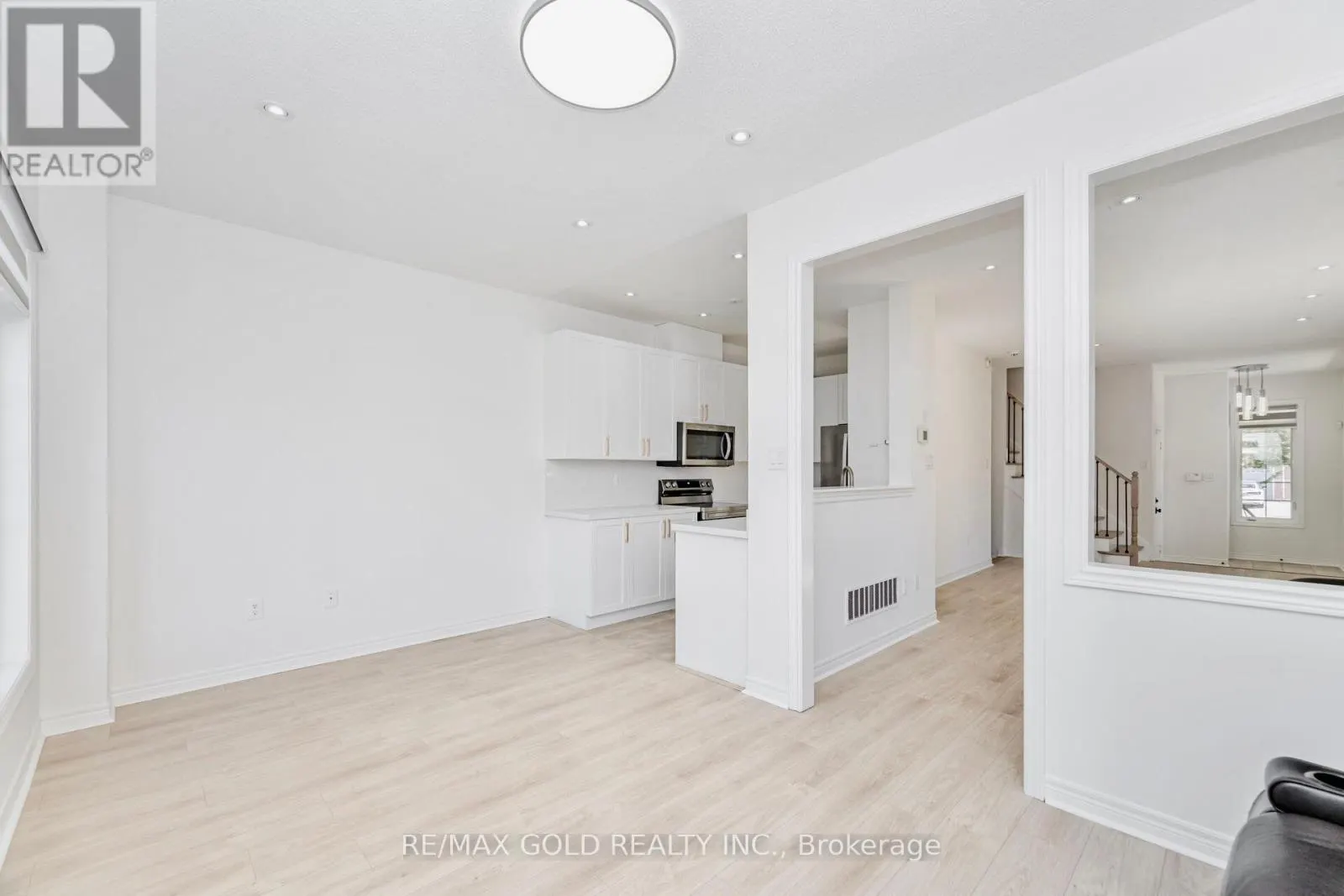 917 OASIS DRIVE