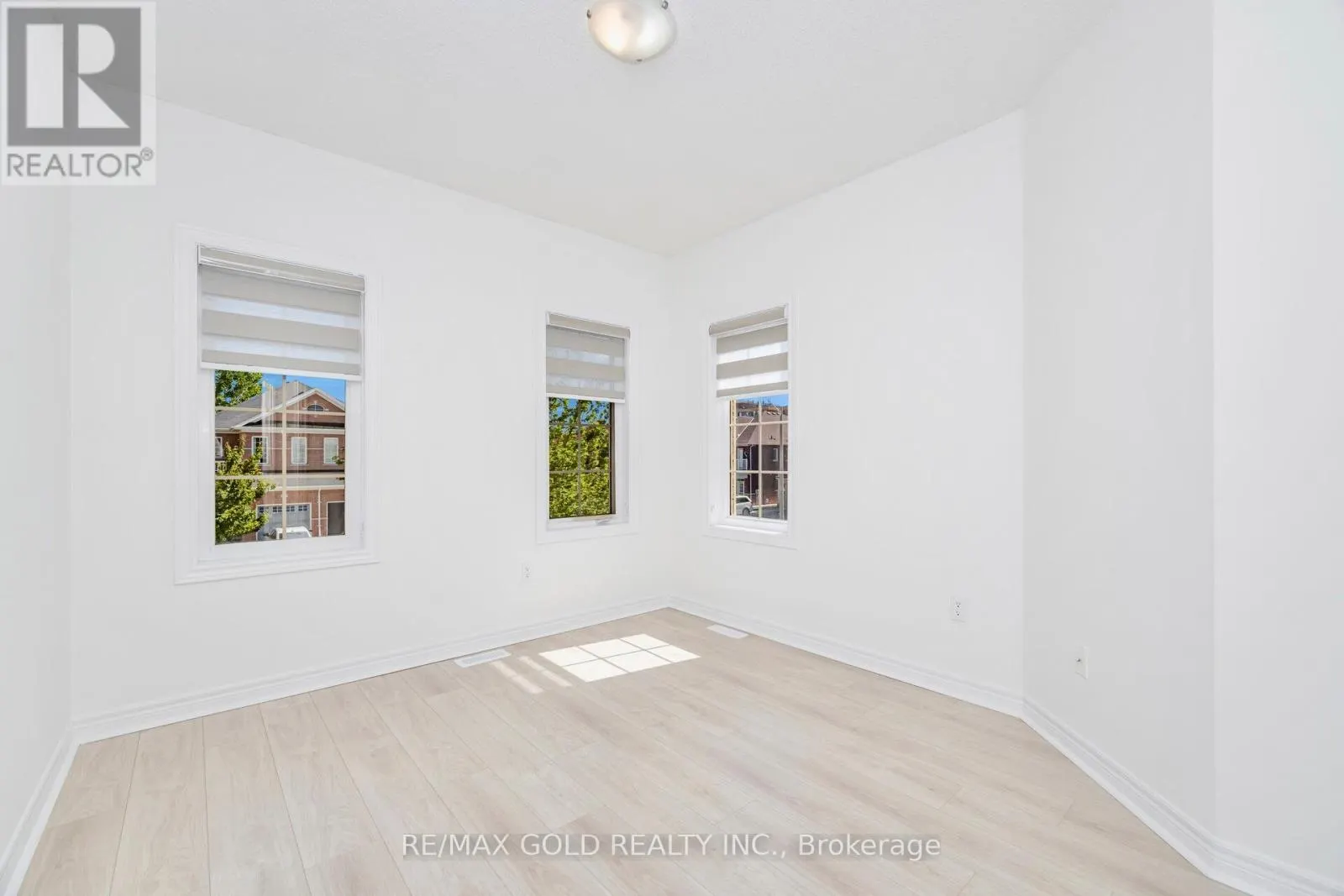 917 OASIS DRIVE