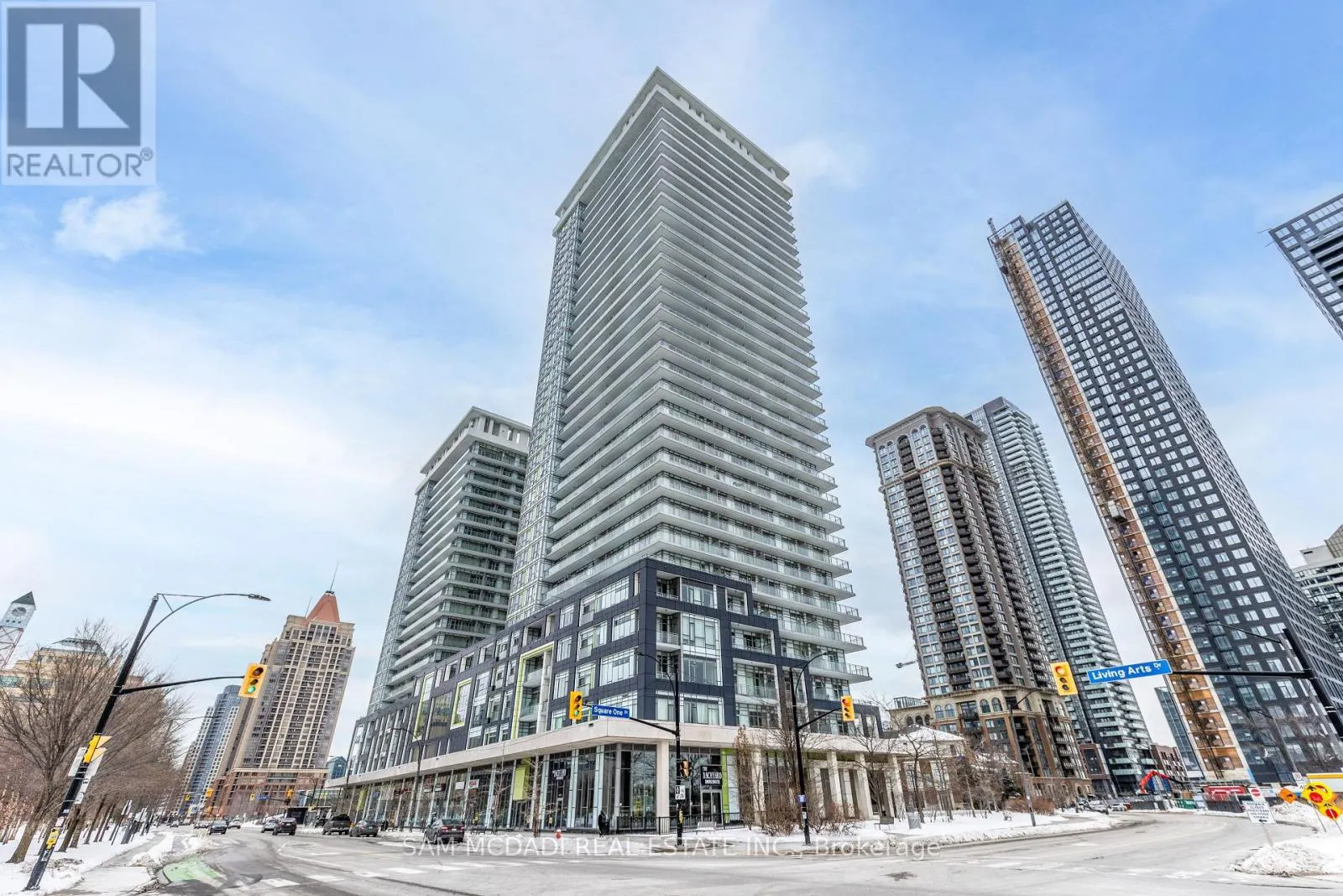707 - 360 SQUARE ONE DRIVE N