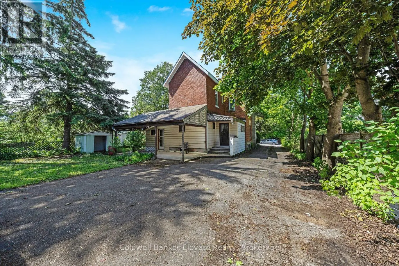 53 WILLOW STREET N