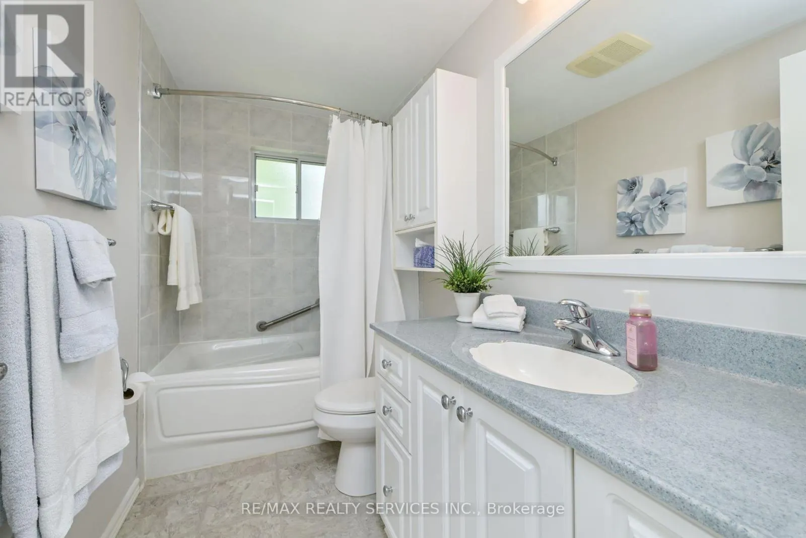 23 GOVERNOR GROVE CRESCENT