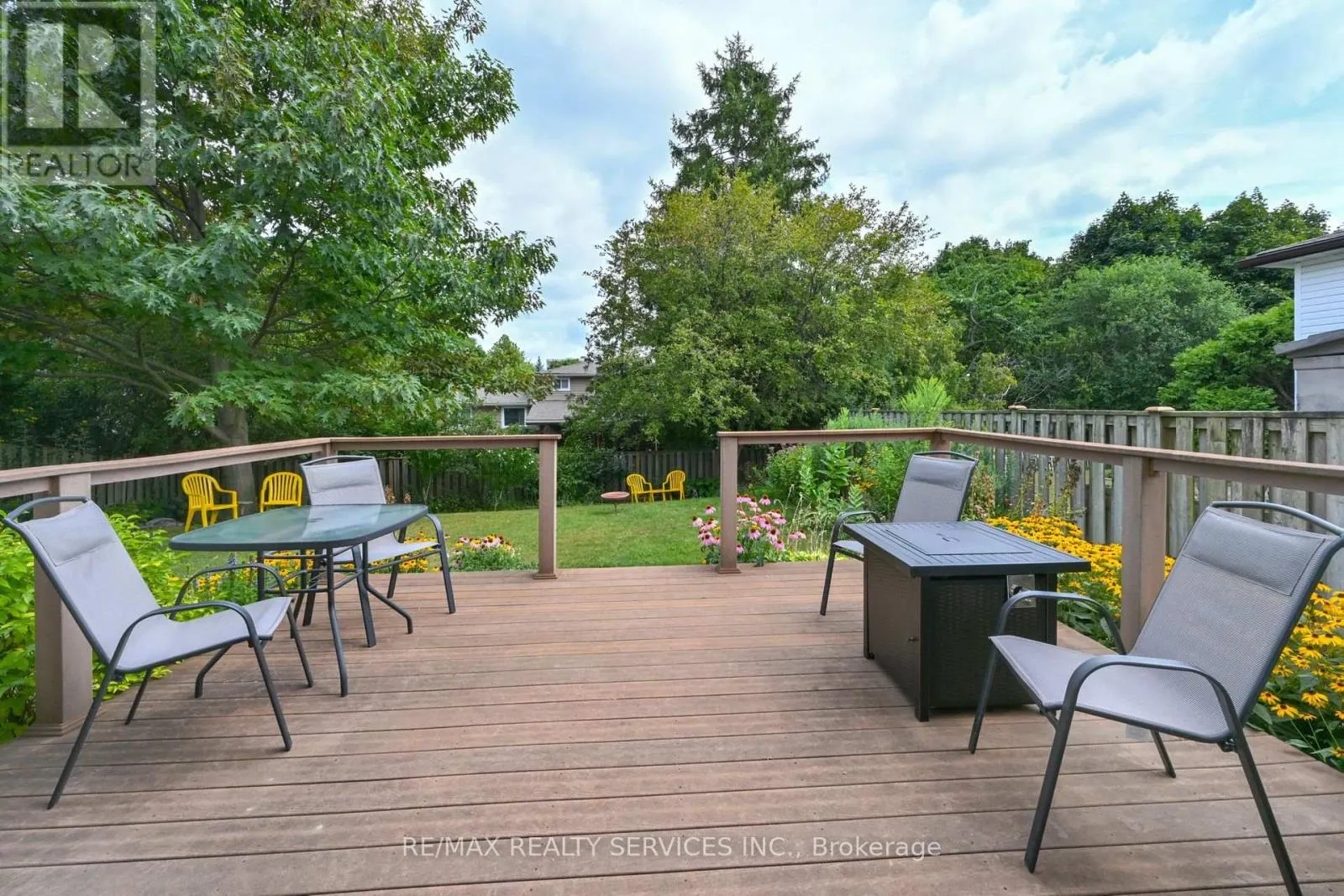 23 GOVERNOR GROVE CRESCENT