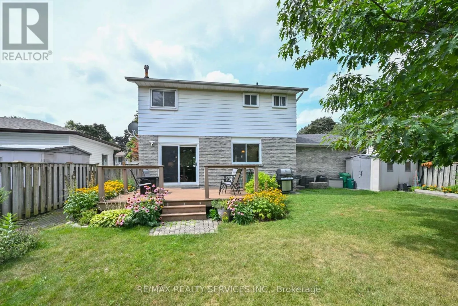 23 GOVERNOR GROVE CRESCENT