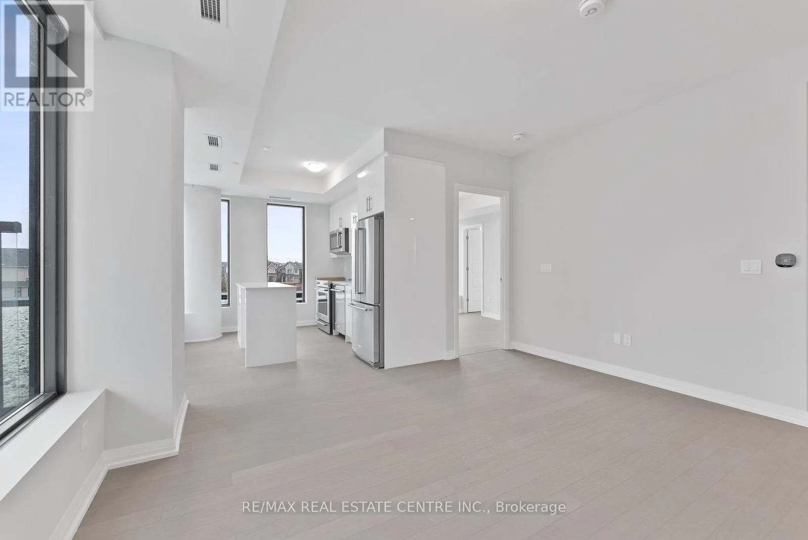 204 - 1415 DUNDAS STREET