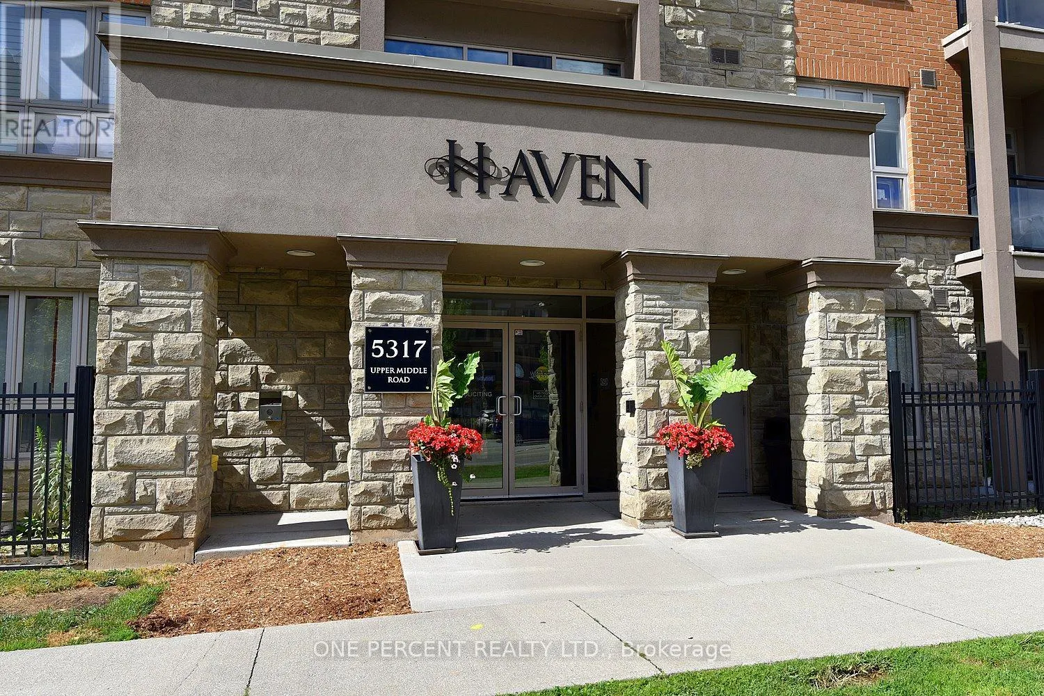 231 - 5317 UPPER MIDDLE ROAD