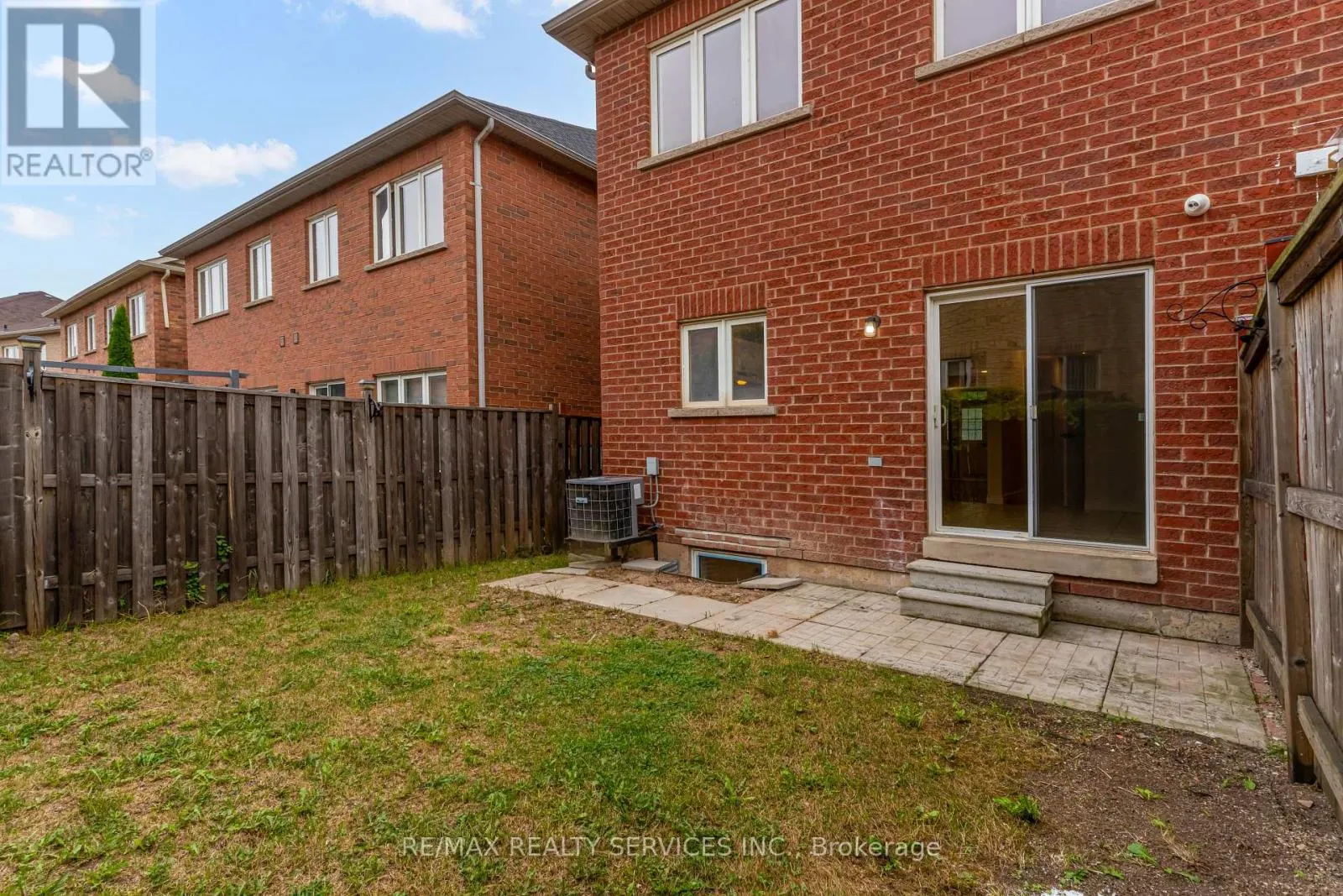 20 PORTRUSH TRAIL