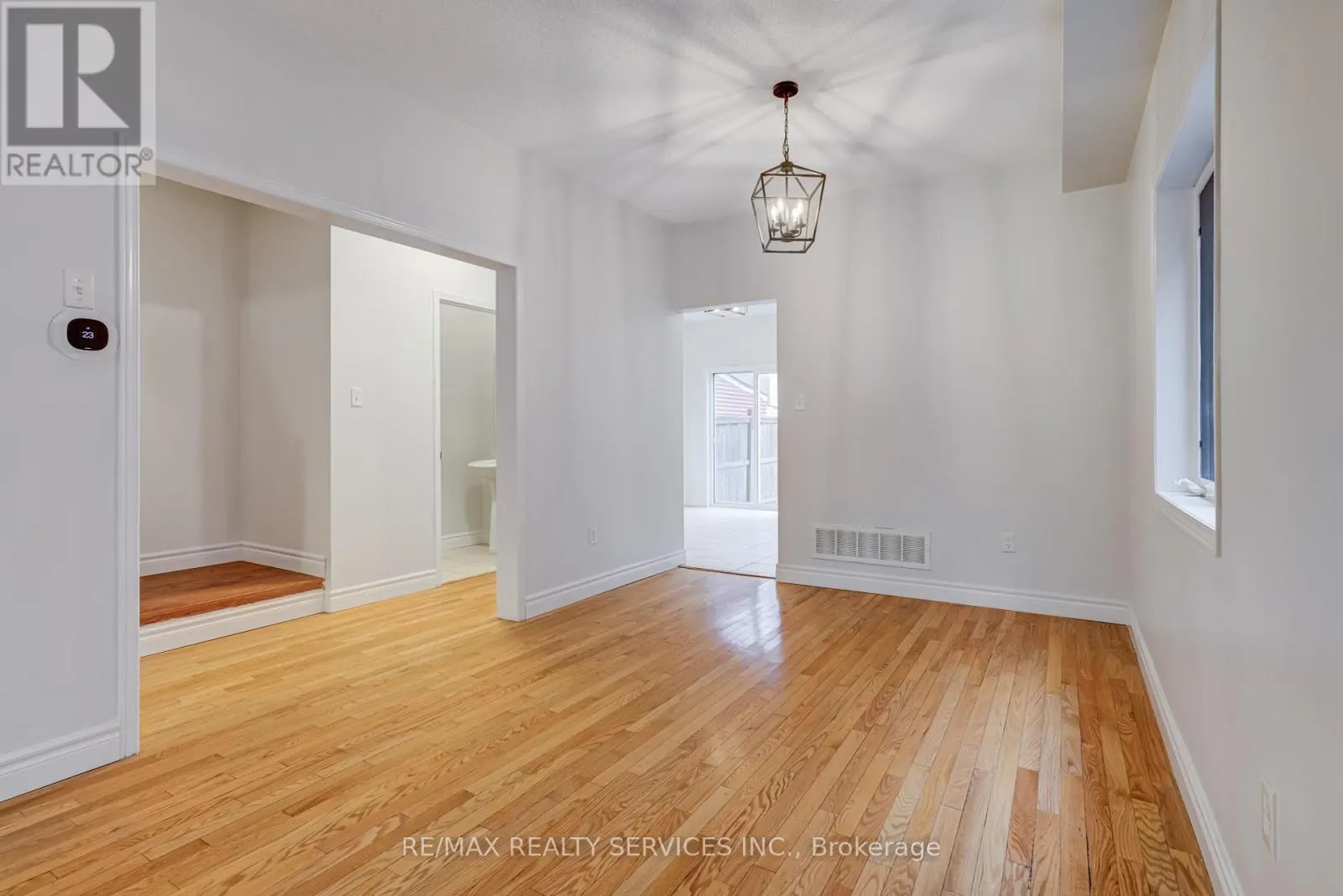 20 PORTRUSH TRAIL