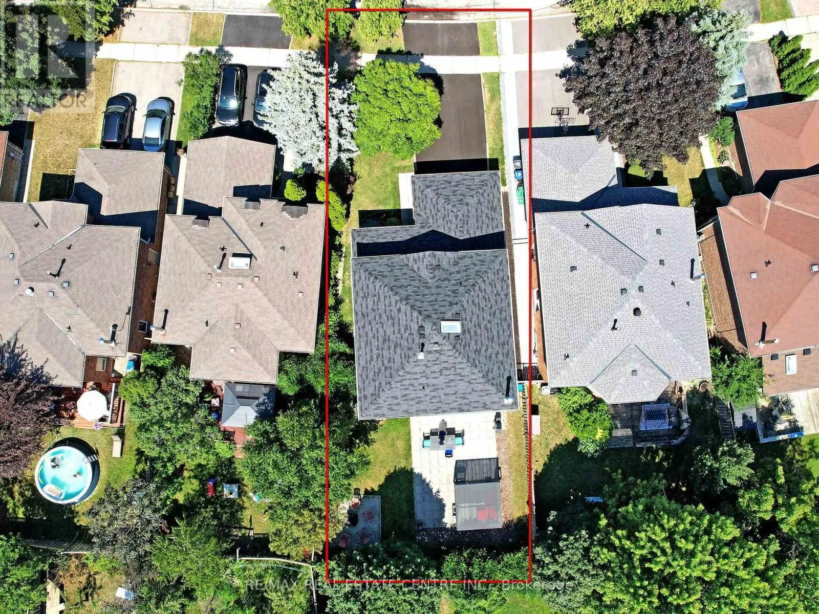 4026 RENFREW CRESCENT