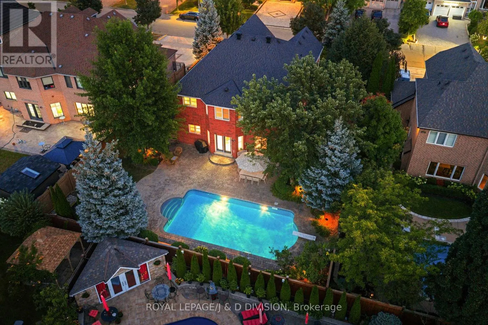 2153 MANOR HILL DRIVE