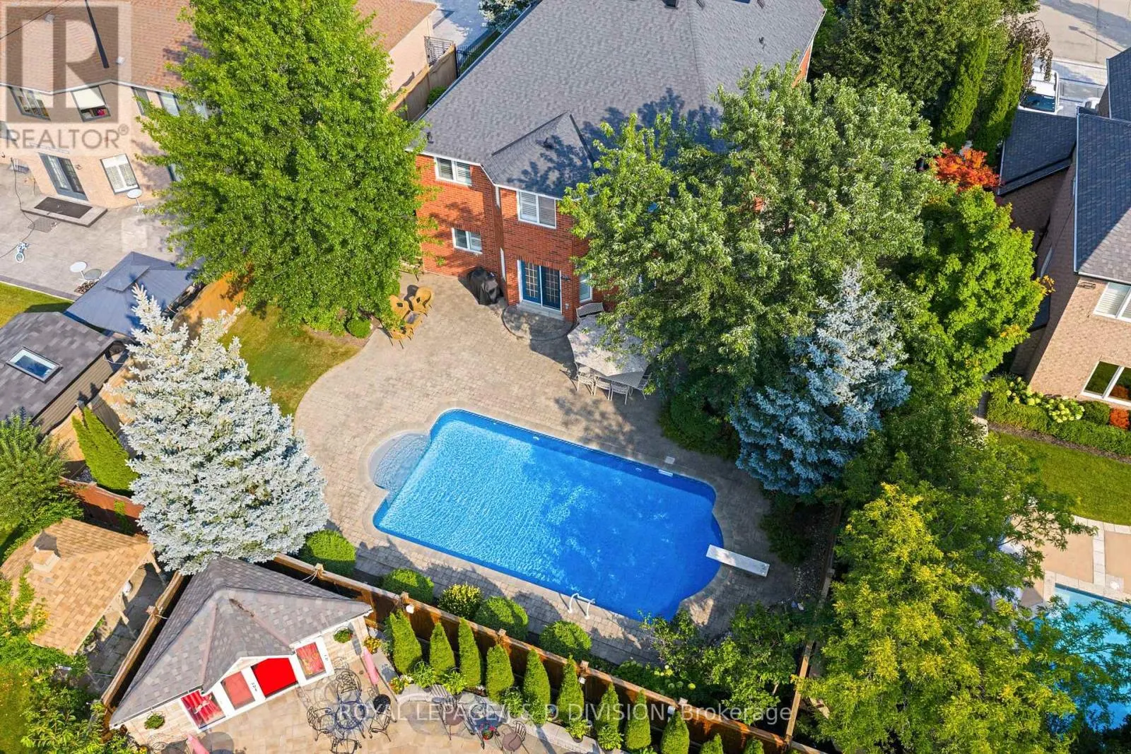 2153 MANOR HILL DRIVE