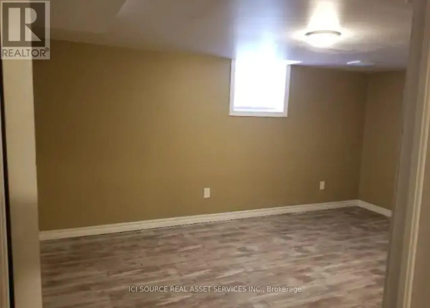 20 PLOVER PLACE