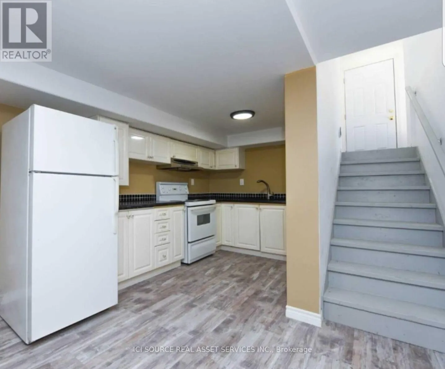 20 PLOVER PLACE