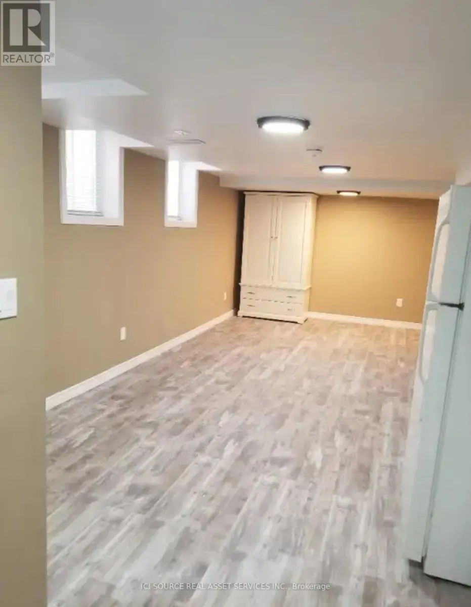 20 PLOVER PLACE