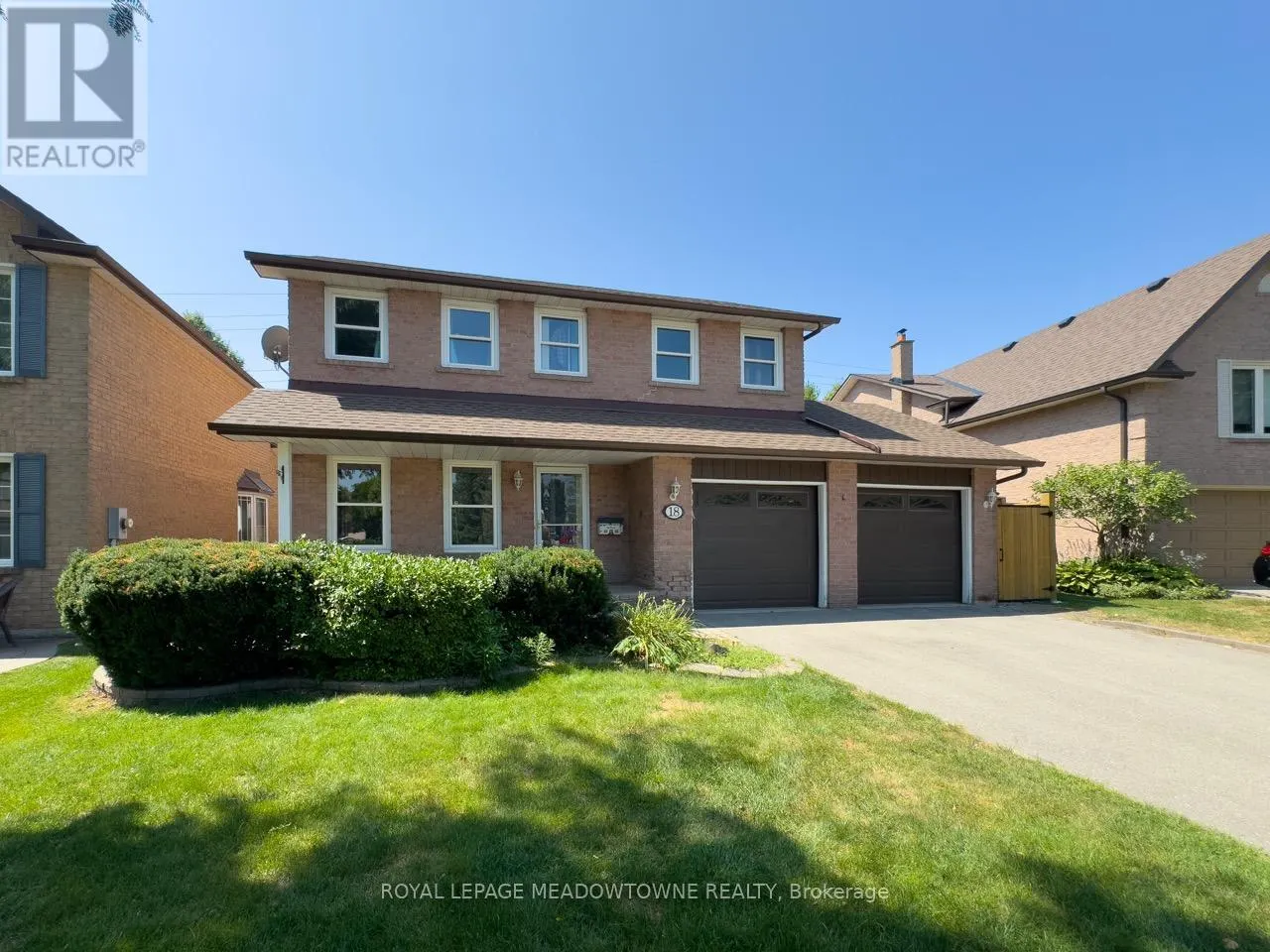 18 COTSWOLD COURT