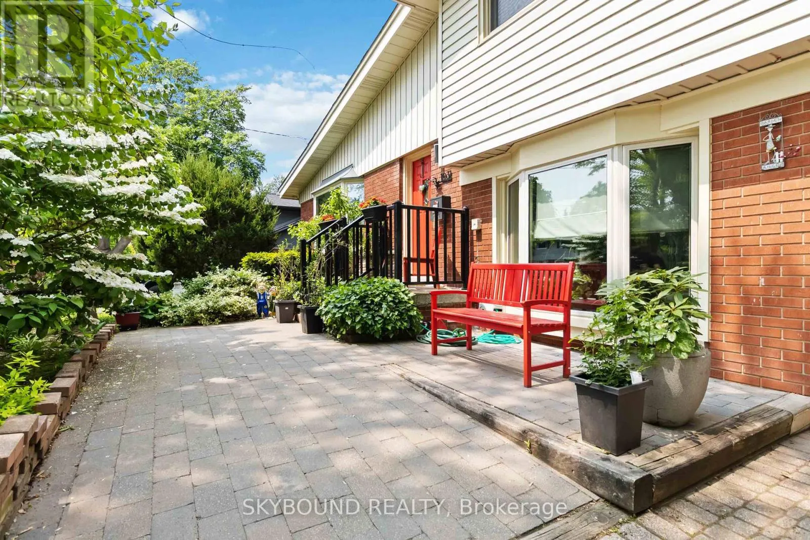 1031 MARLEY CRESCENT