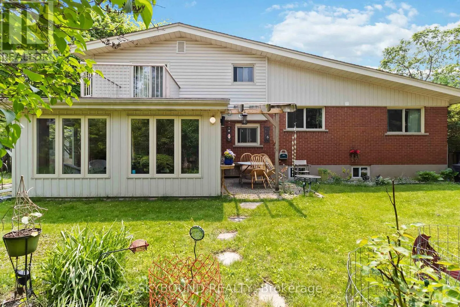 1031 MARLEY CRESCENT
