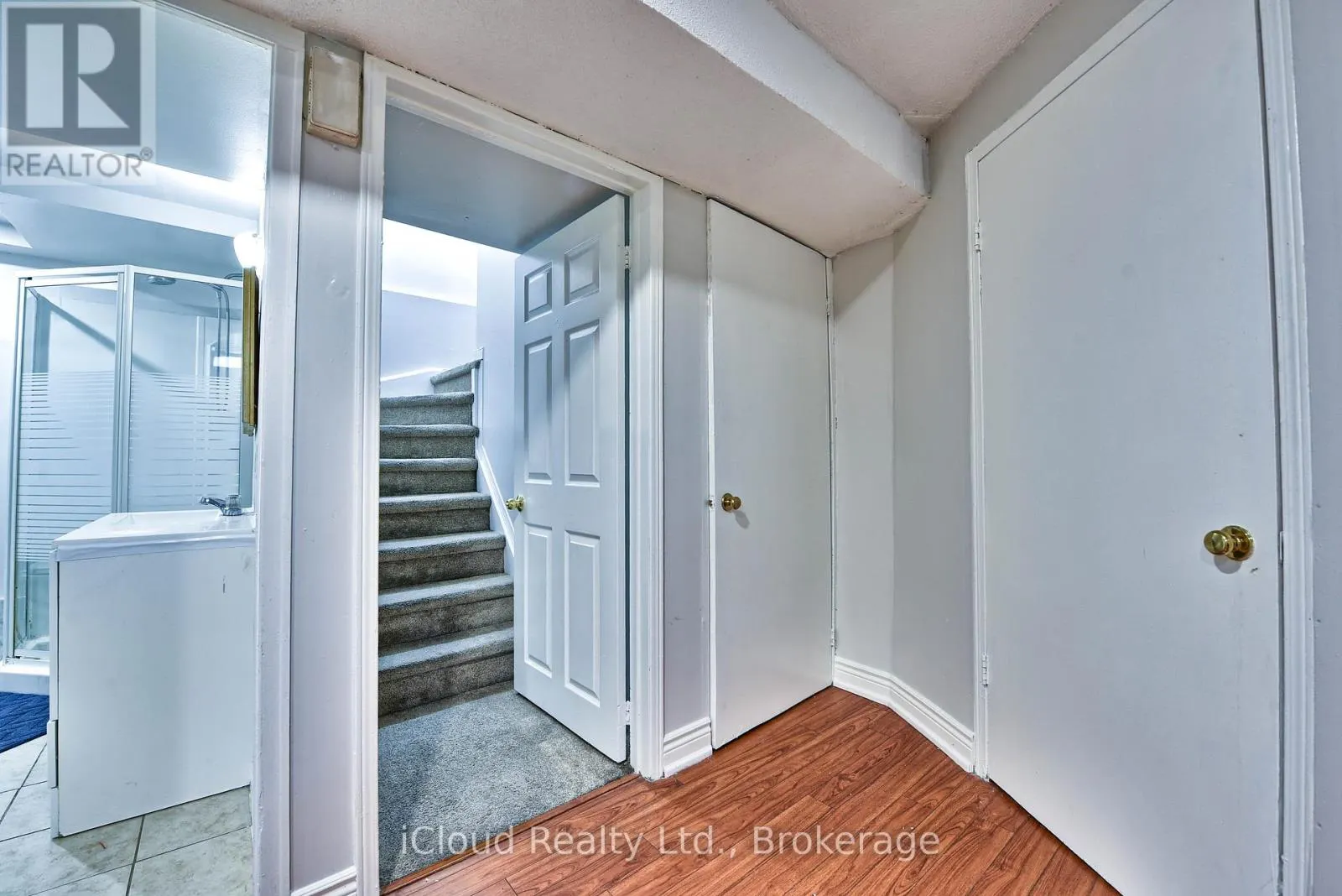 14 TIMBERLANE DRIVE