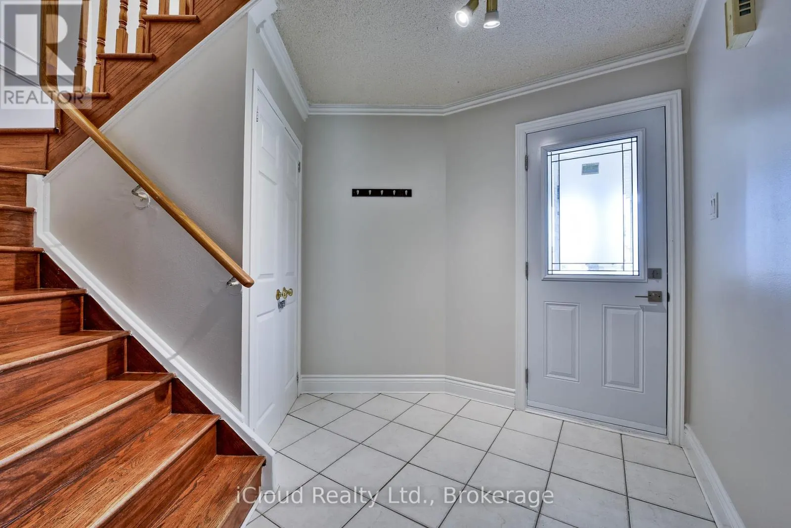 14 TIMBERLANE DRIVE