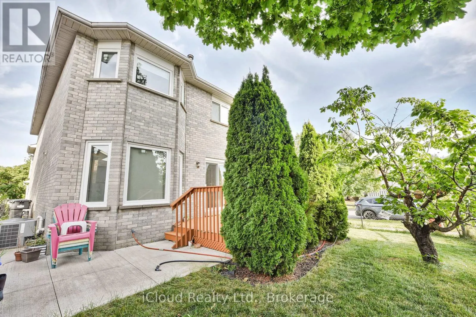 14 TIMBERLANE DRIVE