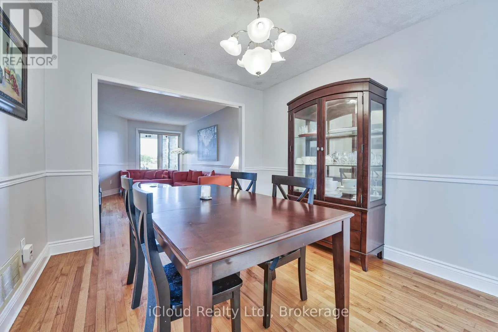 14 TIMBERLANE DRIVE