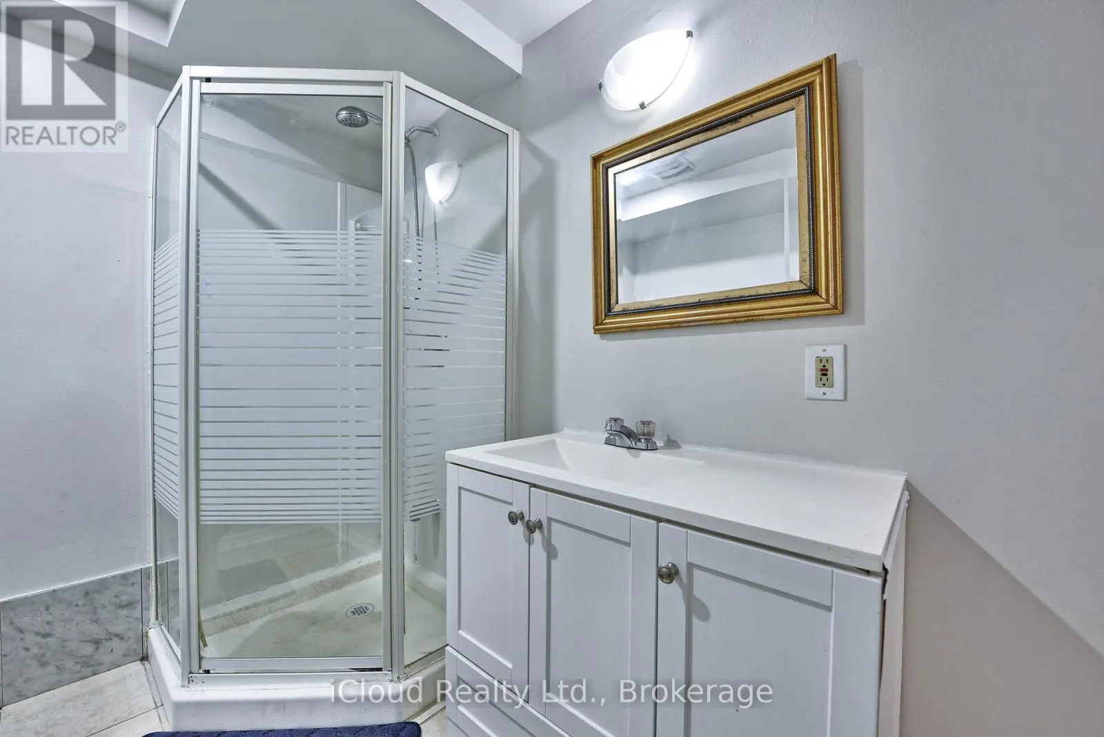 14 TIMBERLANE DRIVE