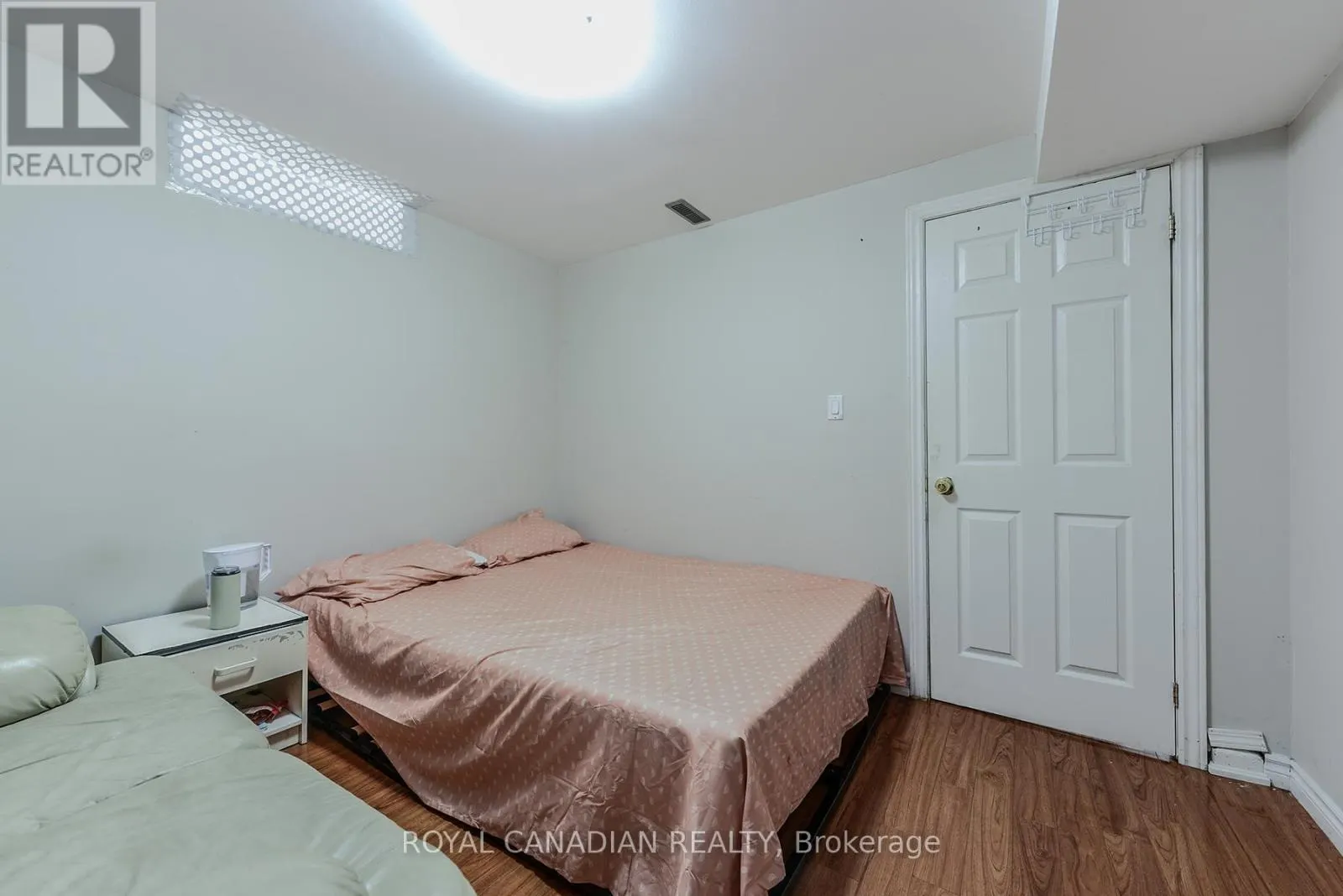 2 MAYBERRY COURT