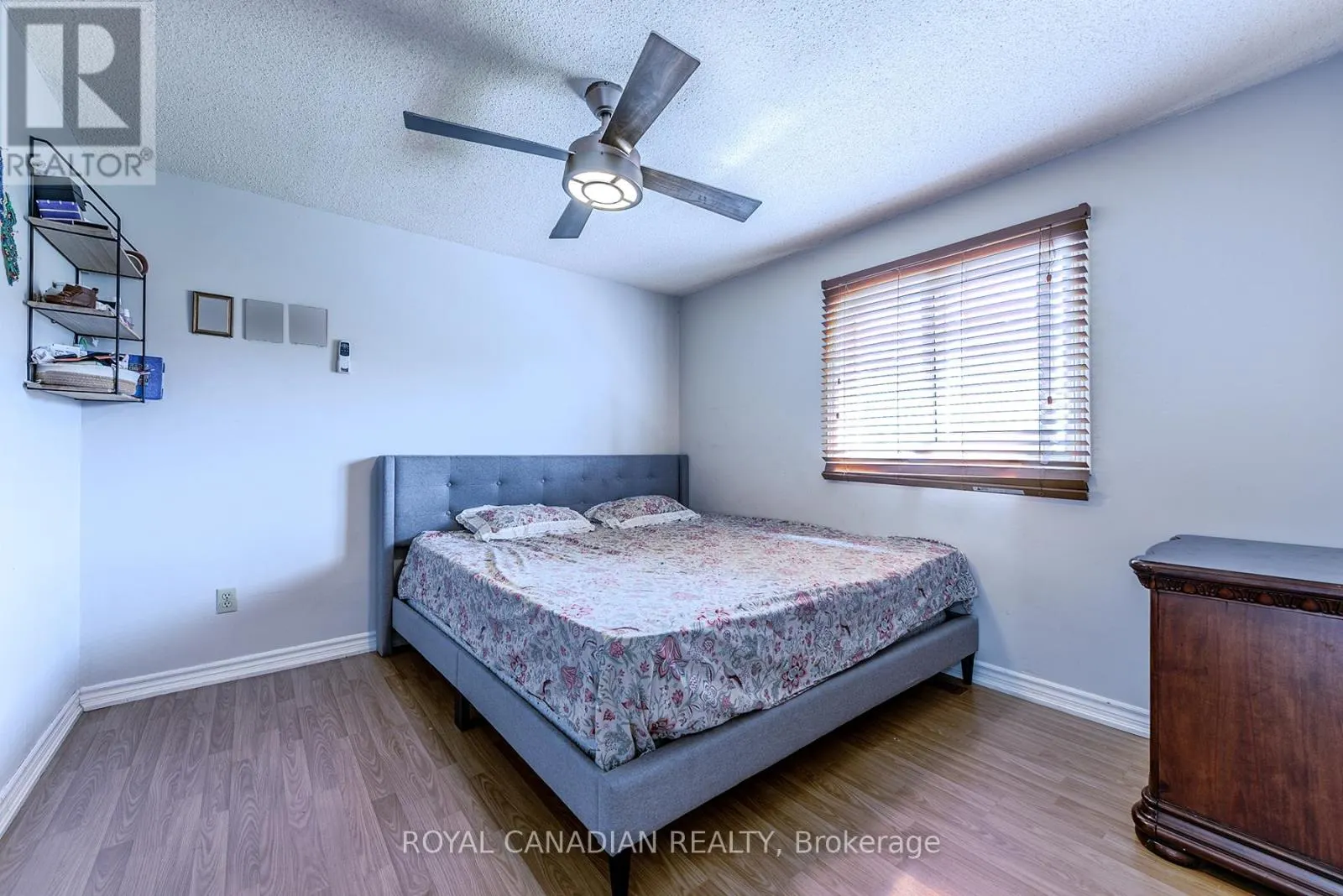 2 MAYBERRY COURT