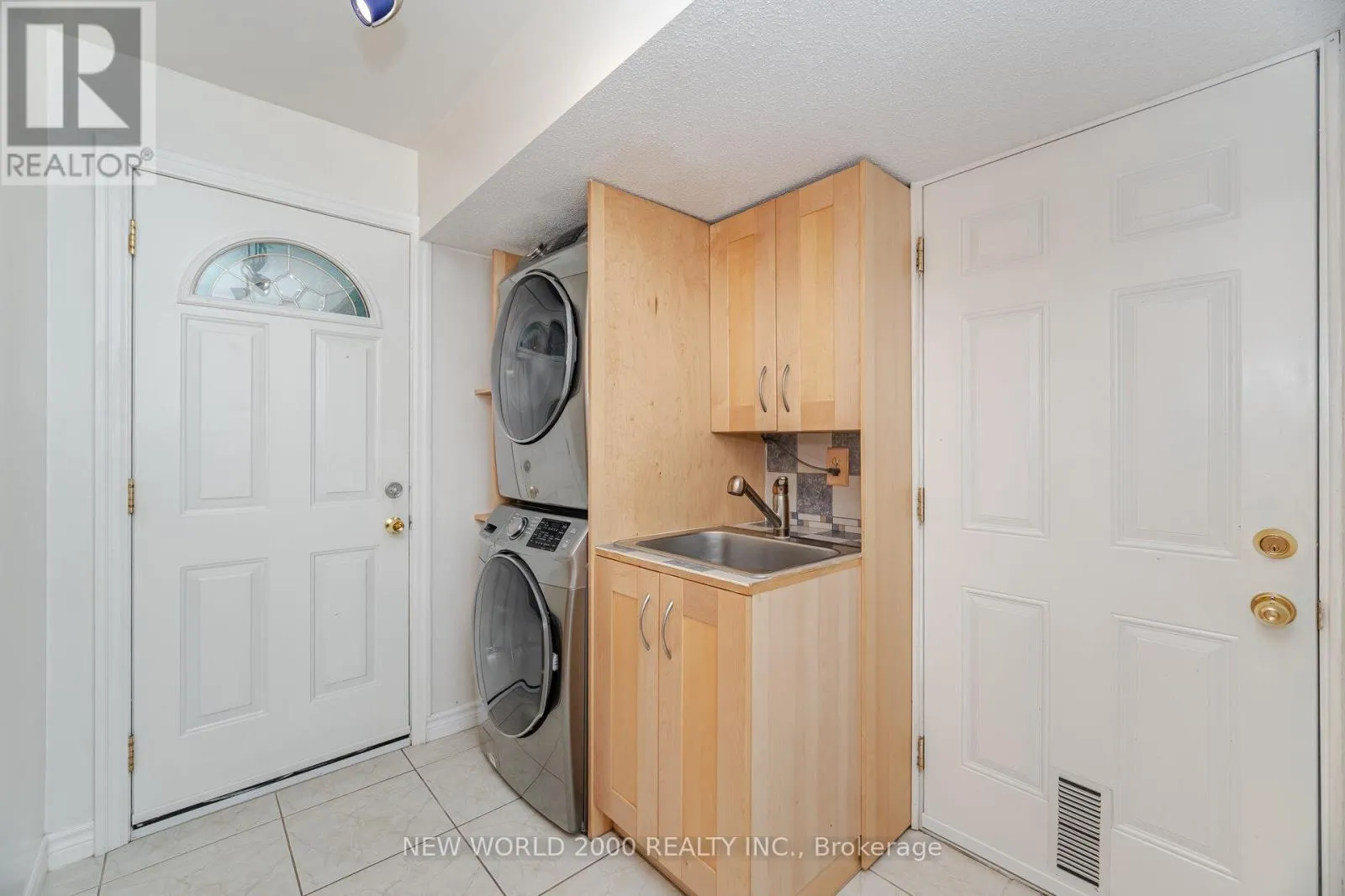 254 MAIDSTONE COURT