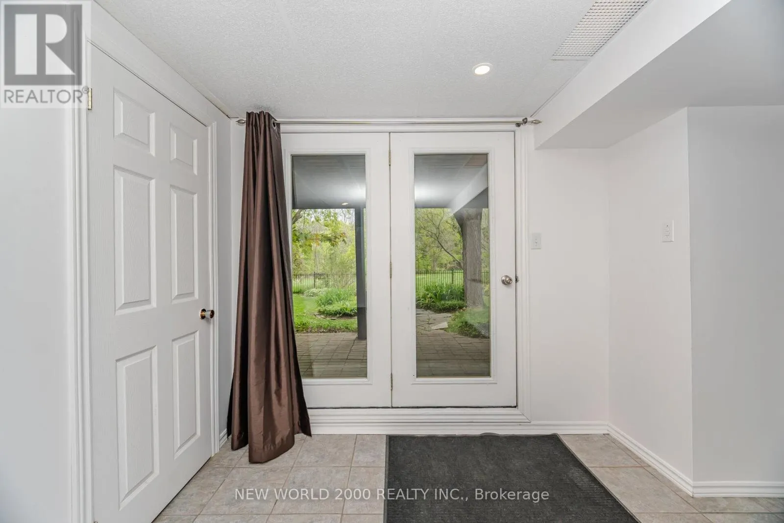 254 MAIDSTONE COURT