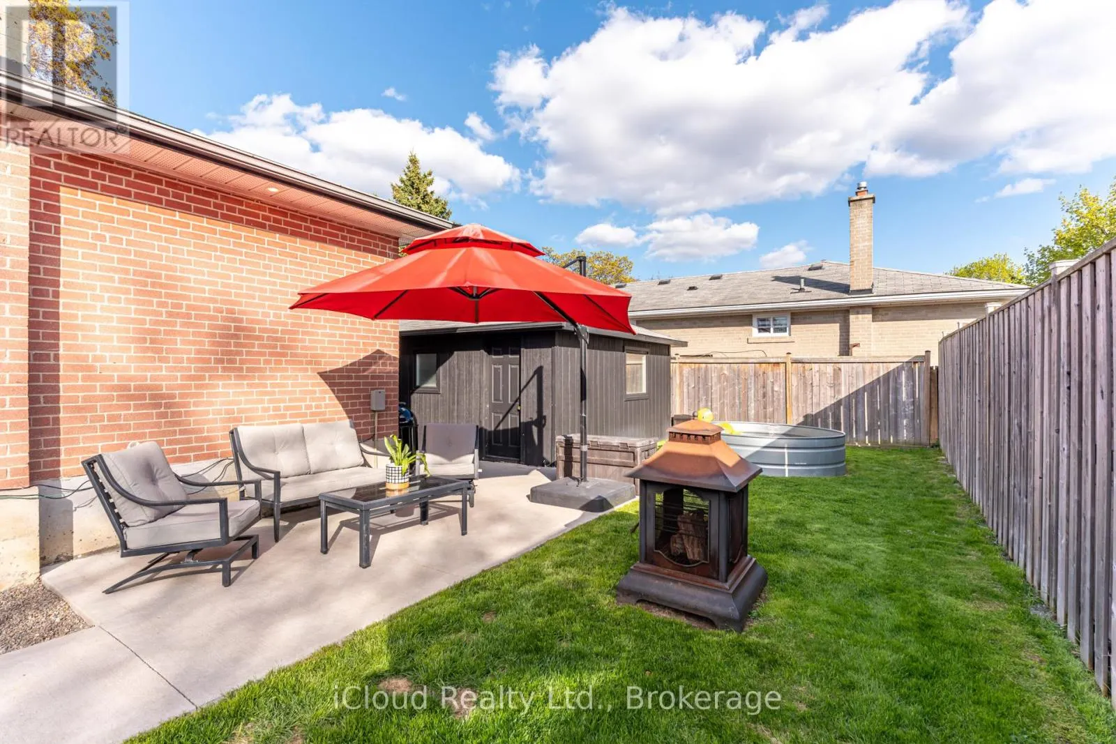 43 SHERWOOD CRESCENT