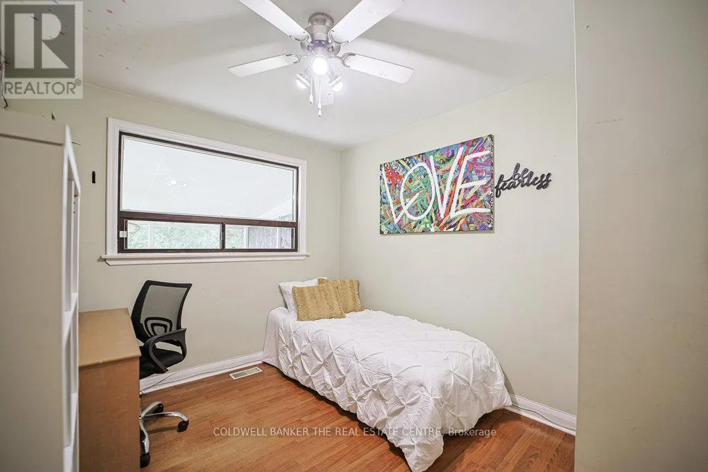 34 CRESTVIEW AVENUE