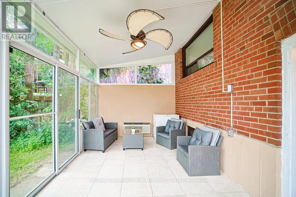 34 CRESTVIEW AVENUE