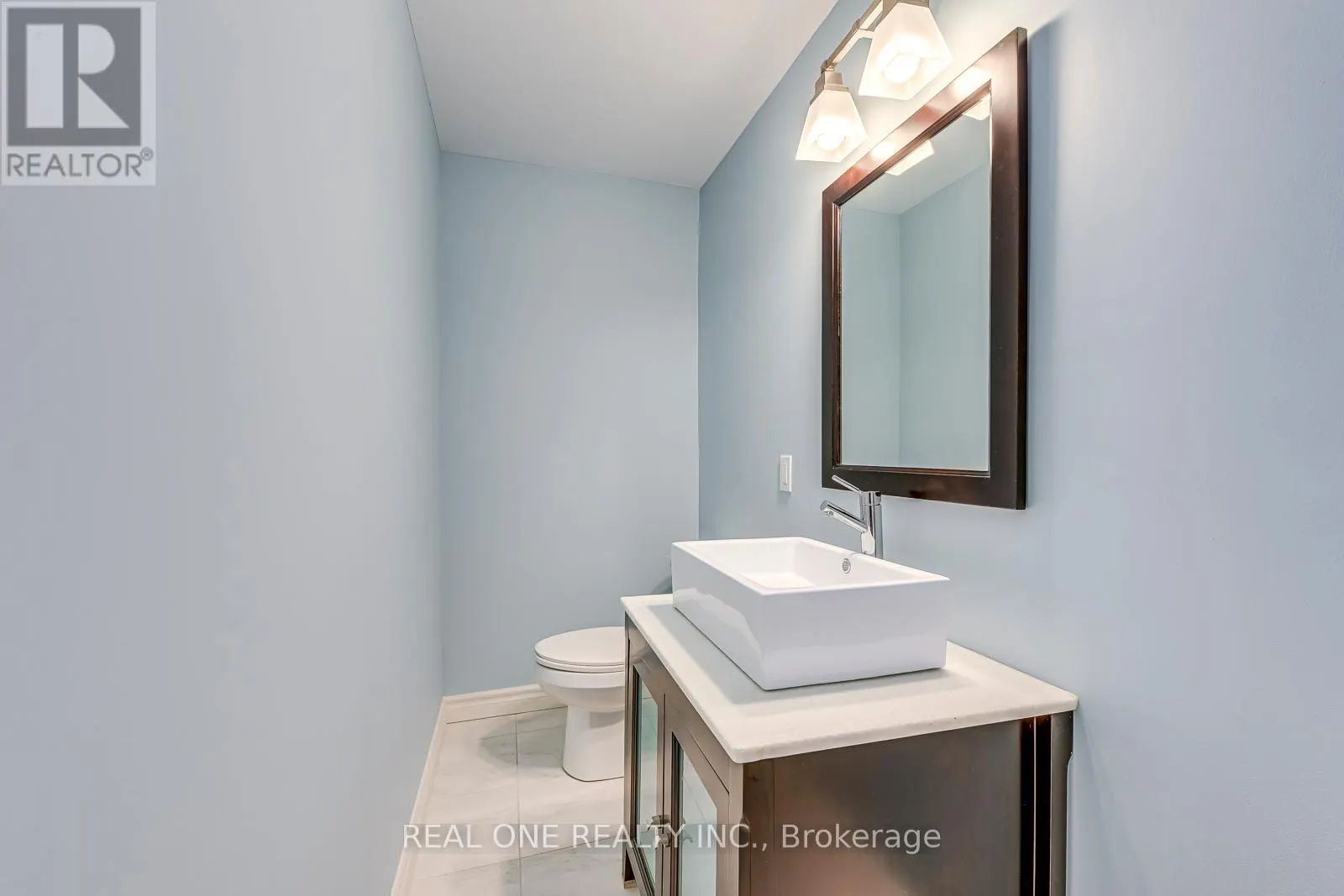1237 WOODVIEW DRIVE