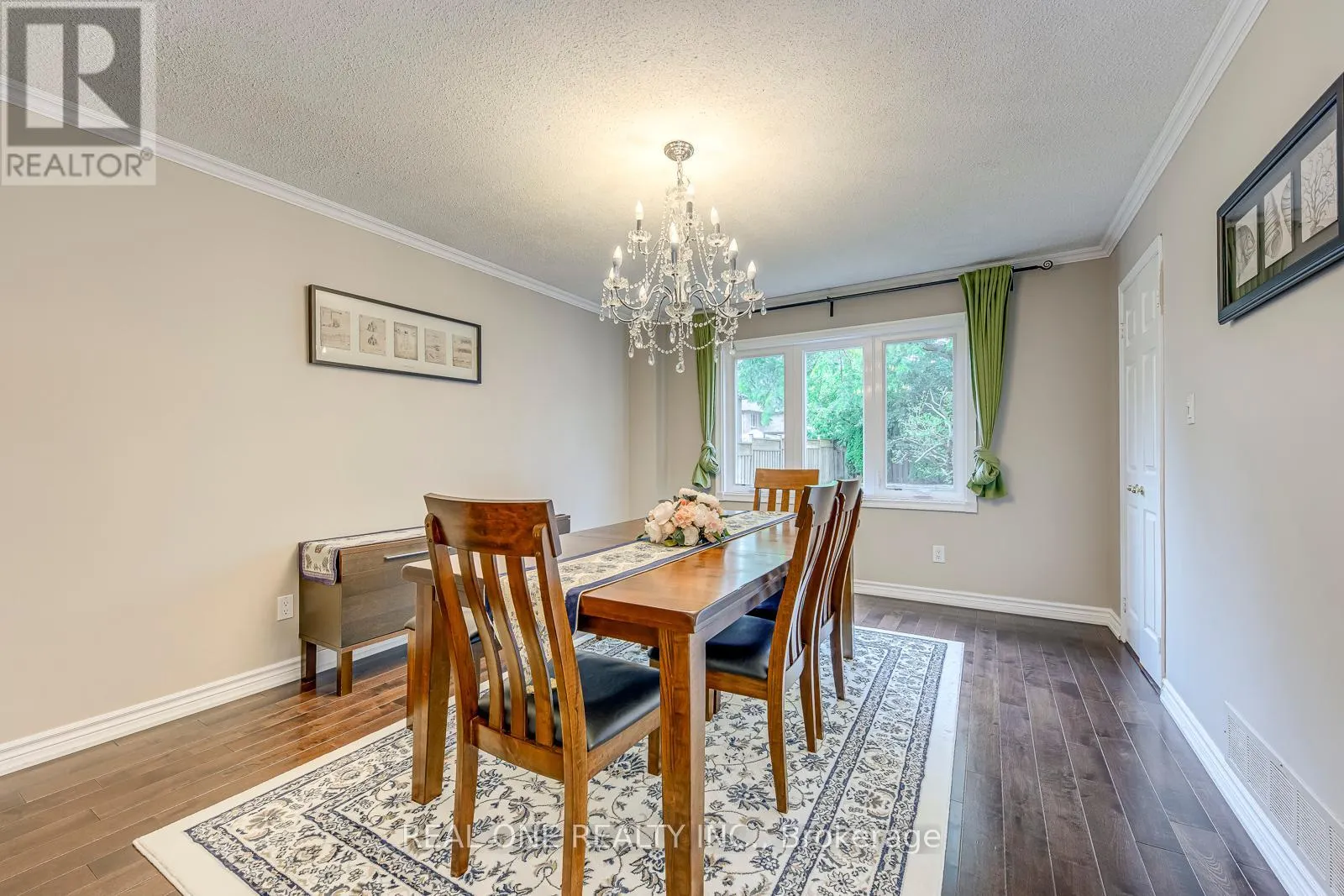 1237 WOODVIEW DRIVE