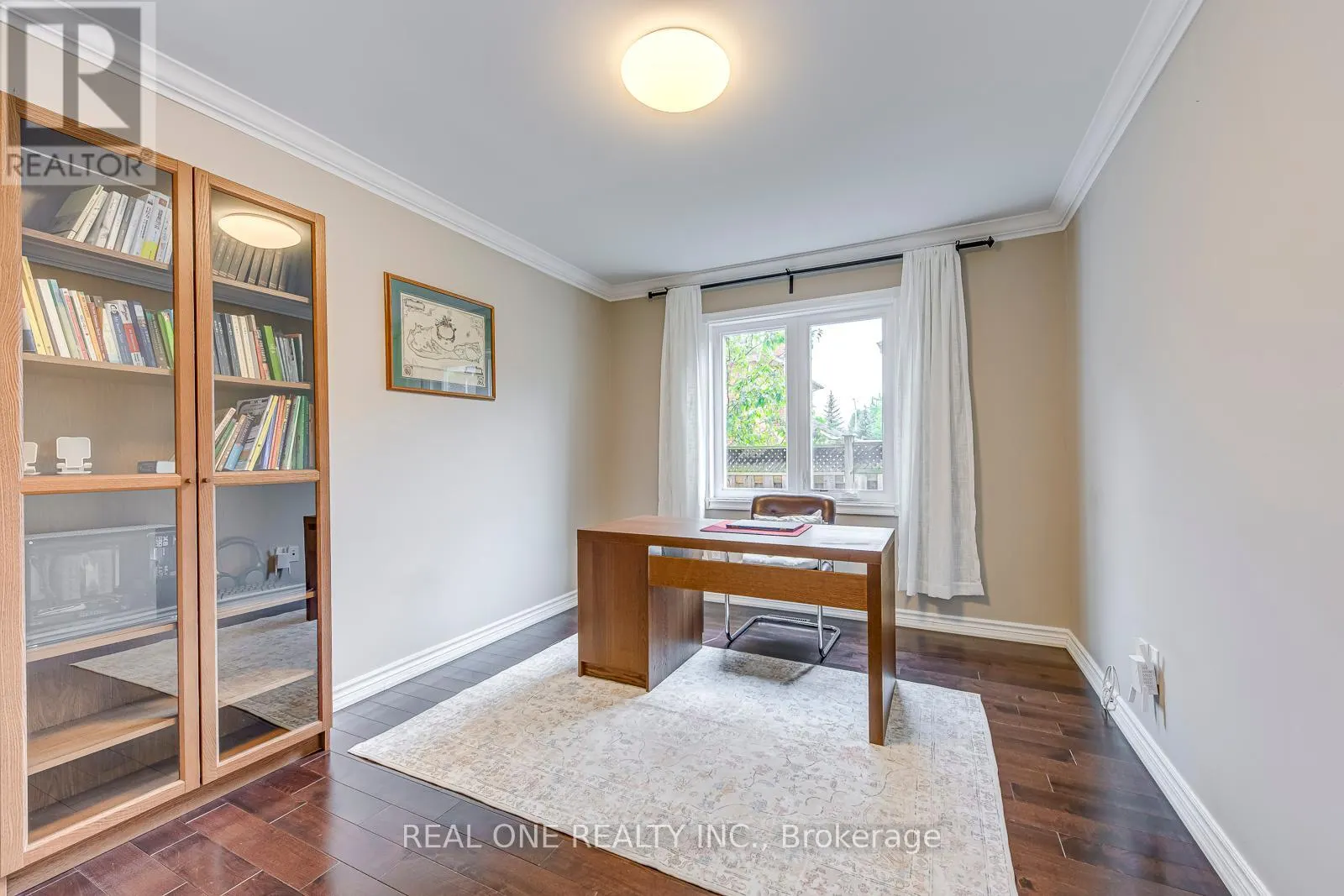 1237 WOODVIEW DRIVE