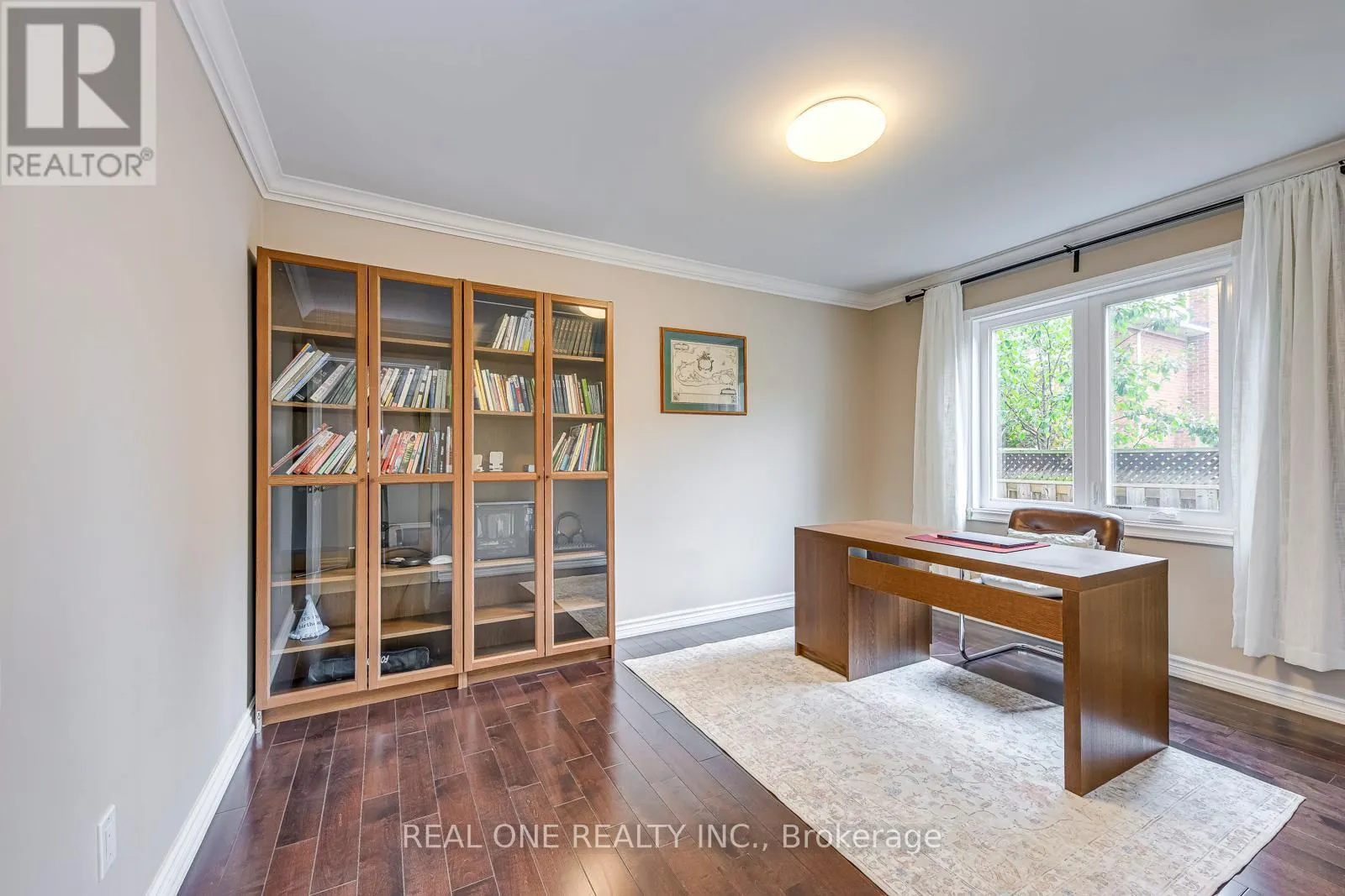 1237 WOODVIEW DRIVE