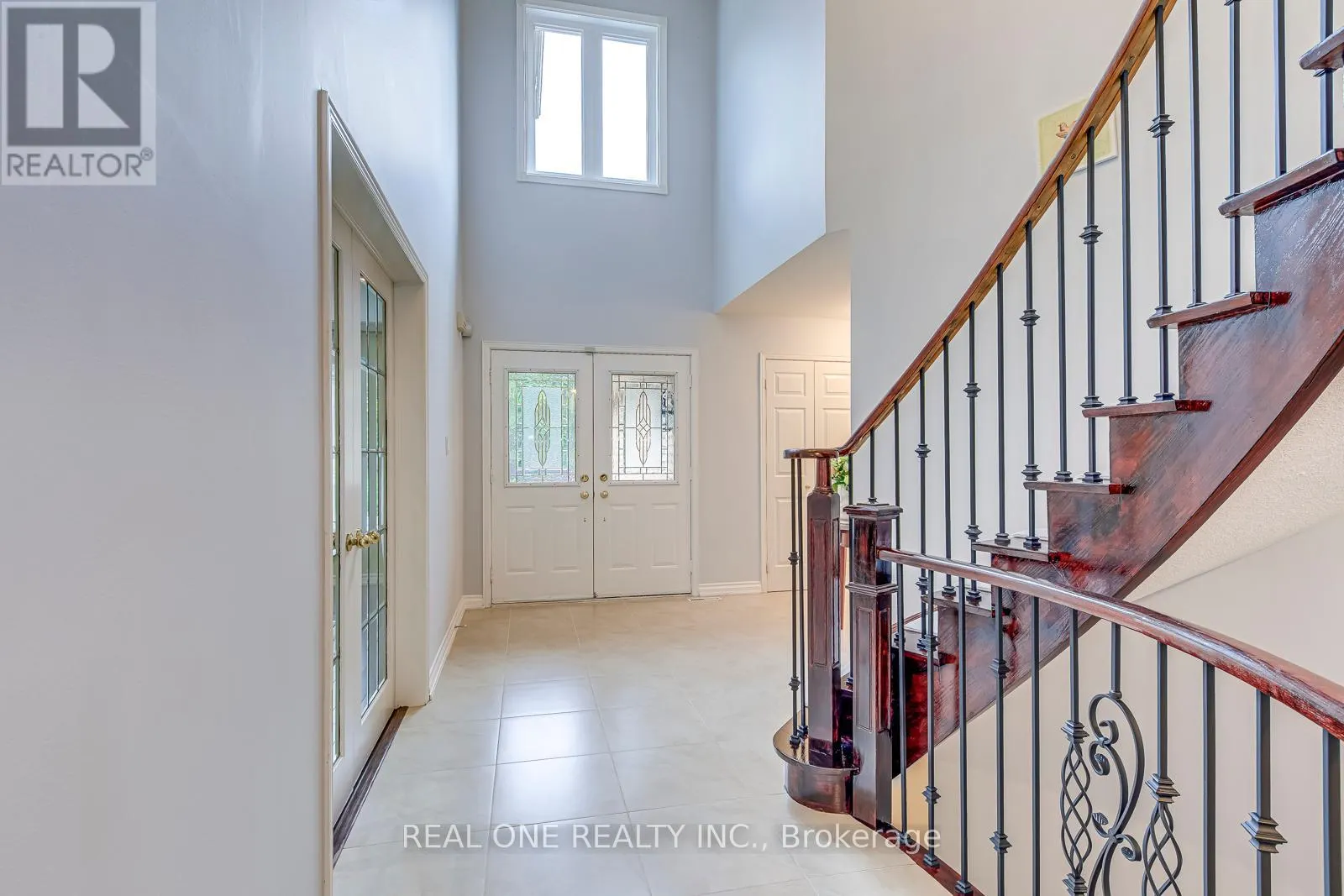 1237 WOODVIEW DRIVE